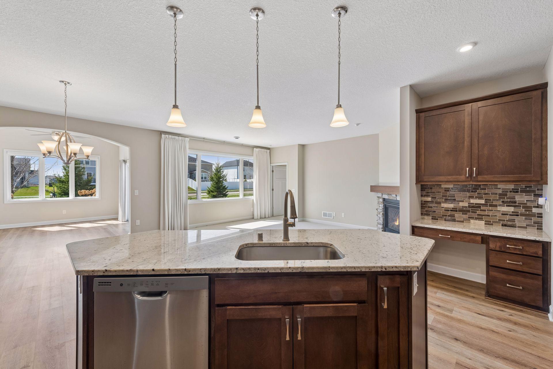 1055 Roselyn Drive