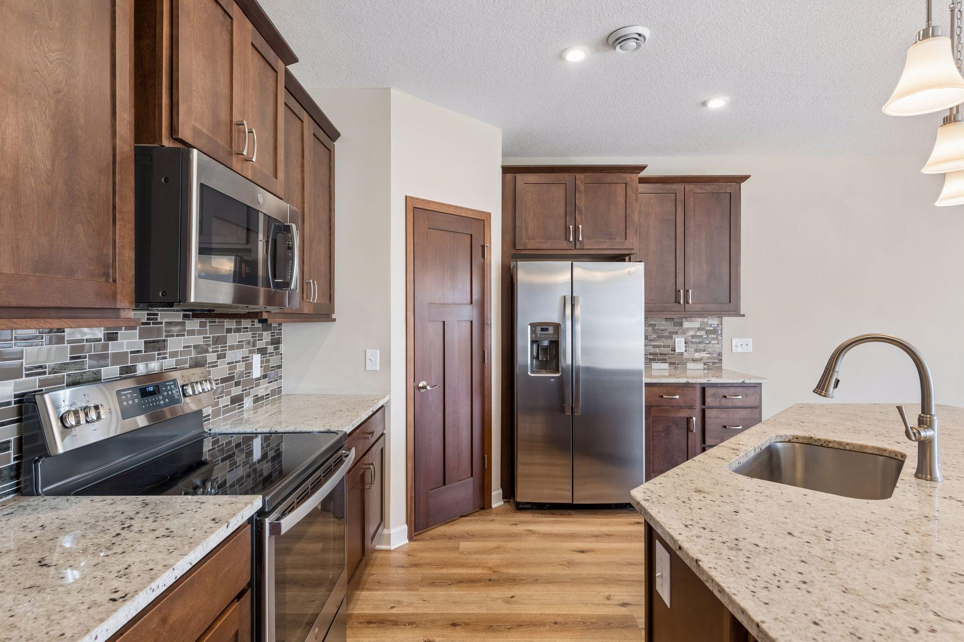 1055 Roselyn Drive