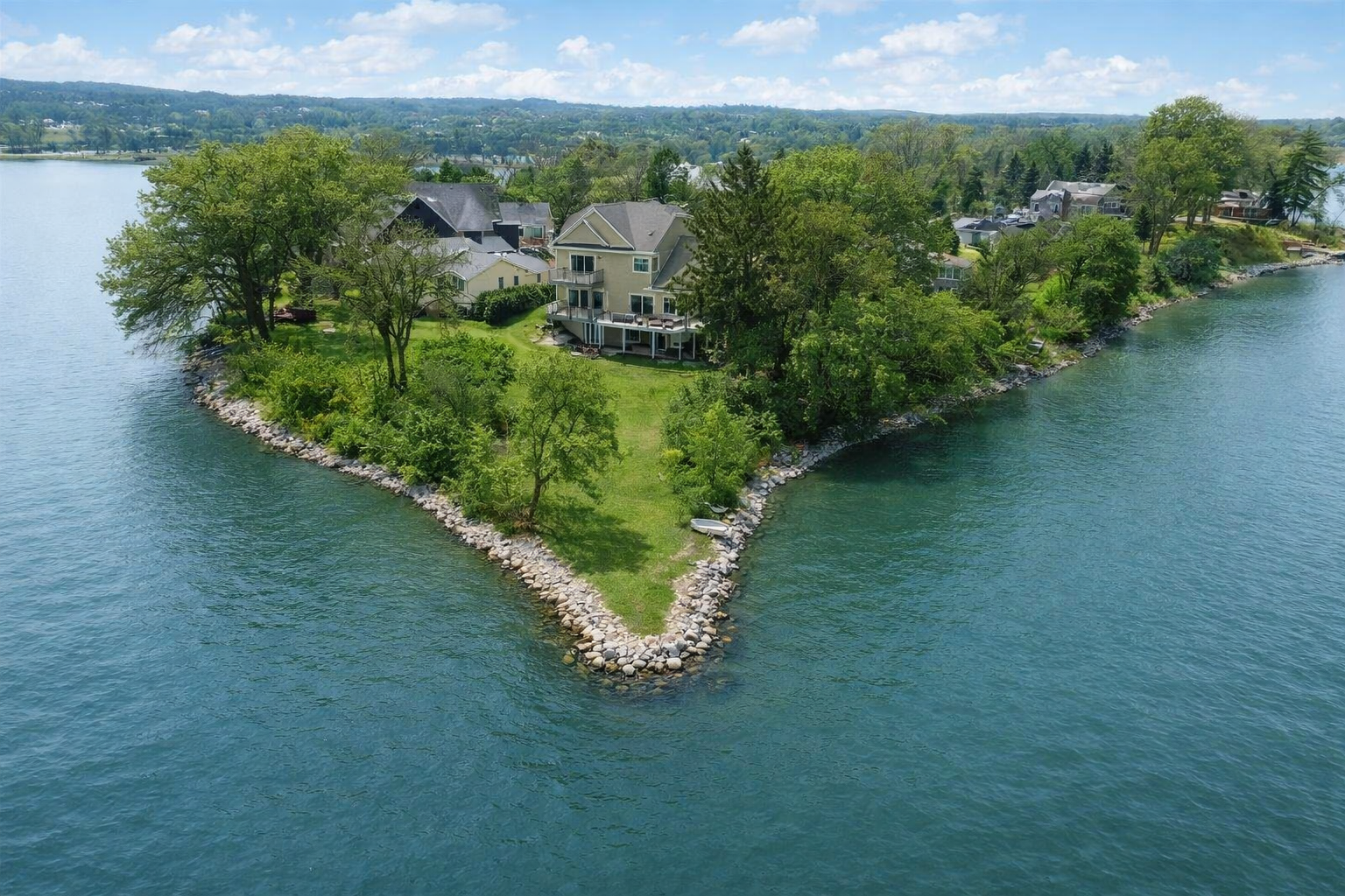 3396 Kings Point Road