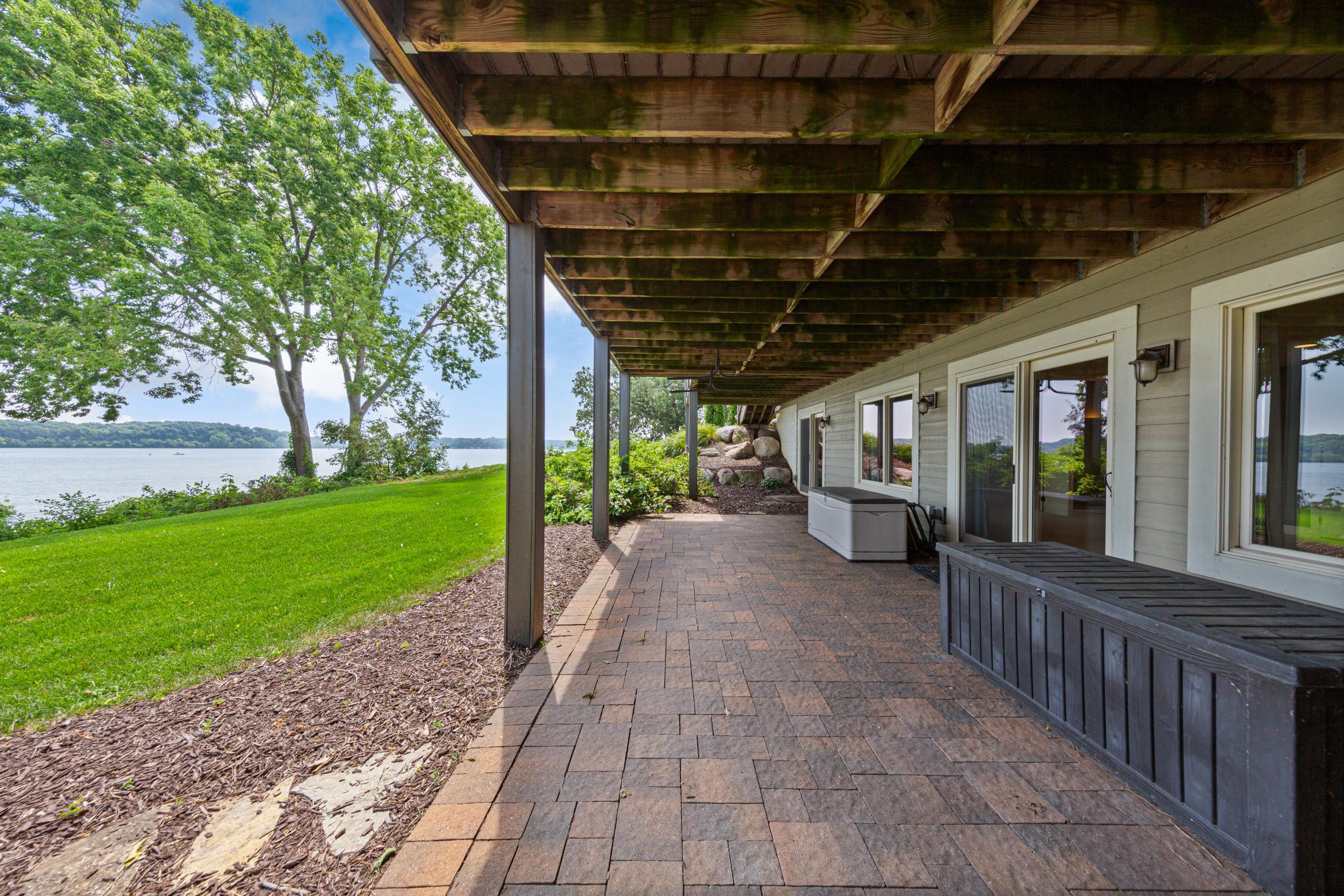3396 Kings Point Road
