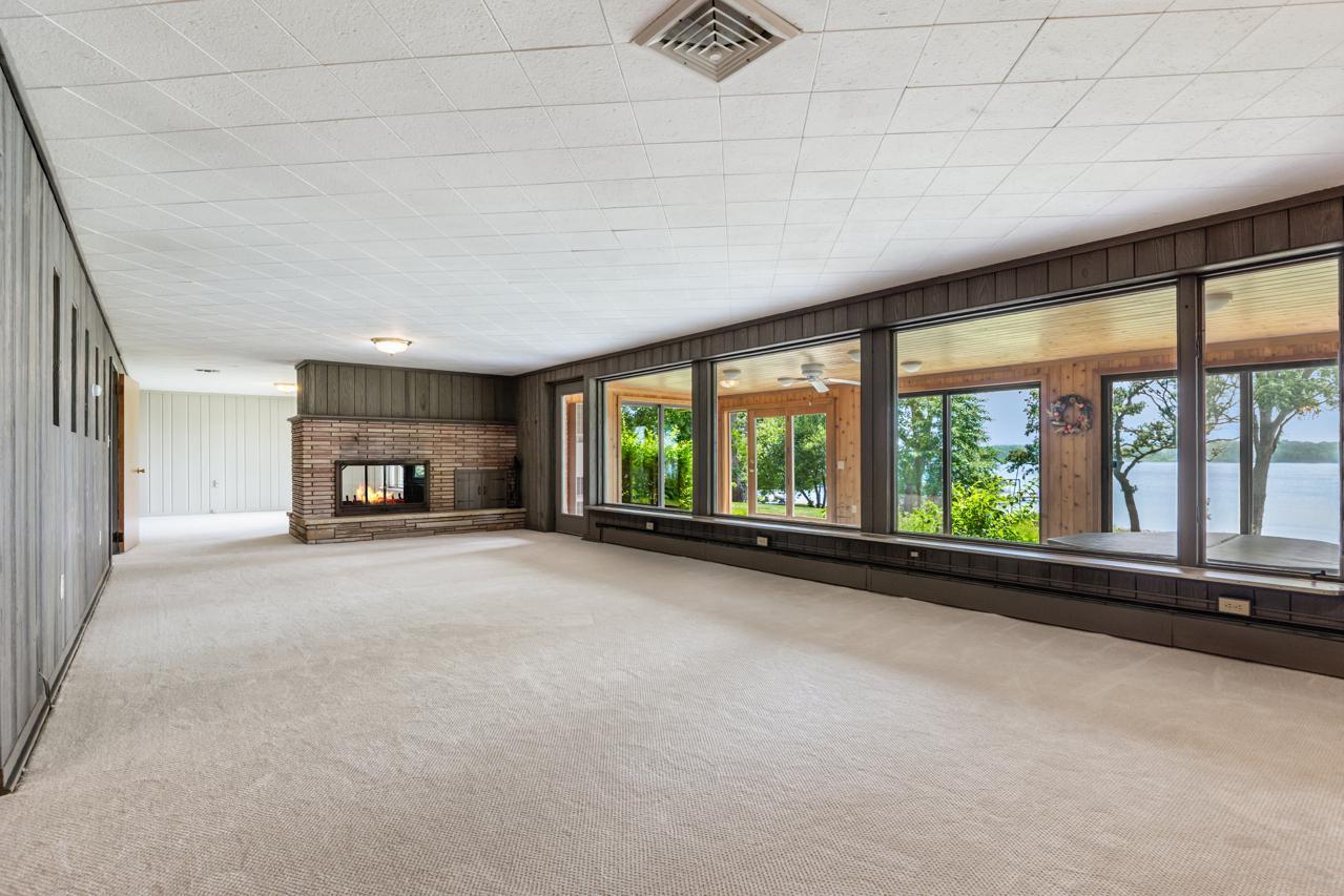6400 Greenbriar Avenue