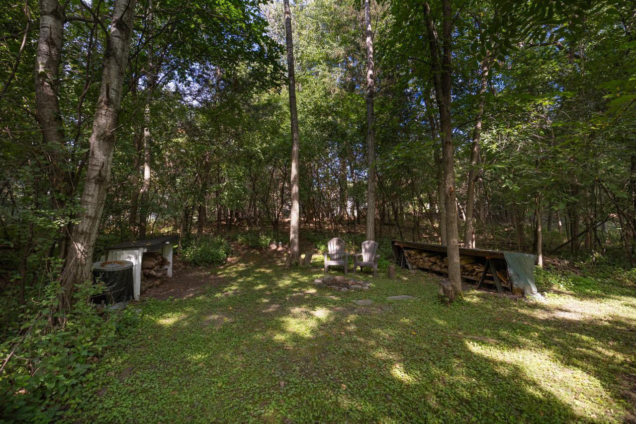 135 Pleasant Lane E