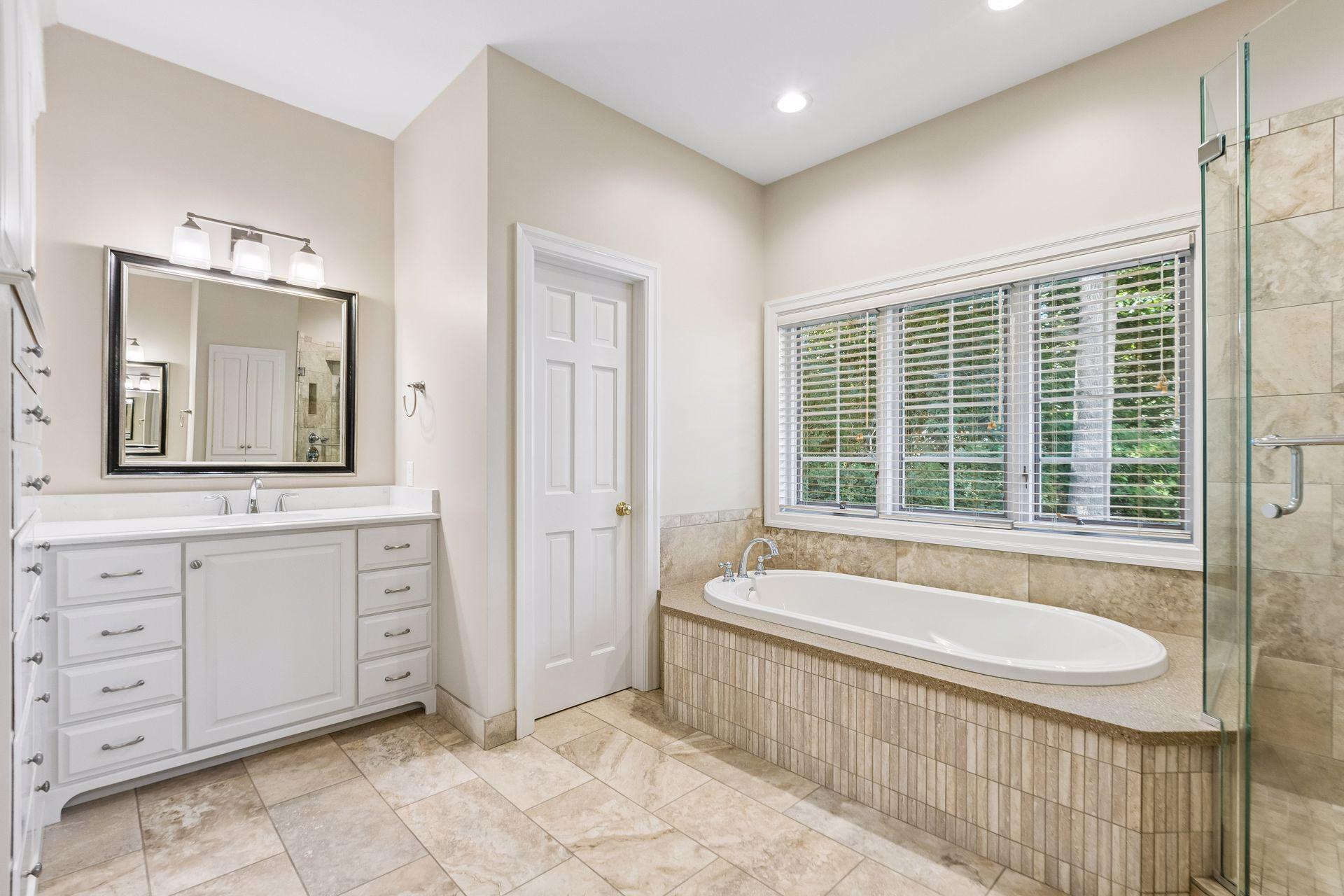 5950 Boulder Bridge Lane