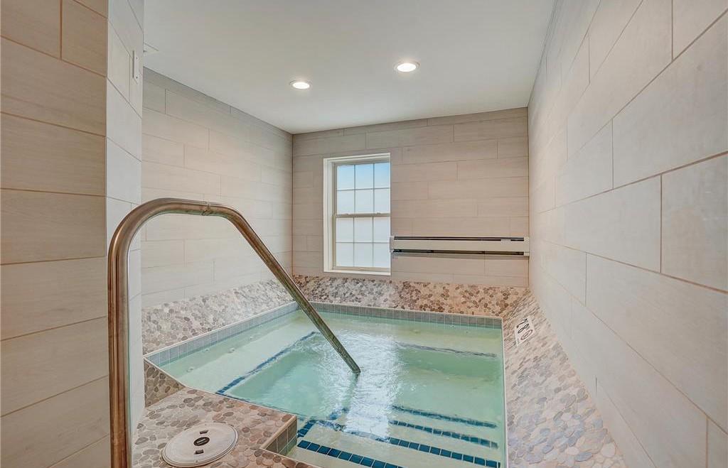 603 Lake Street Unit: 307