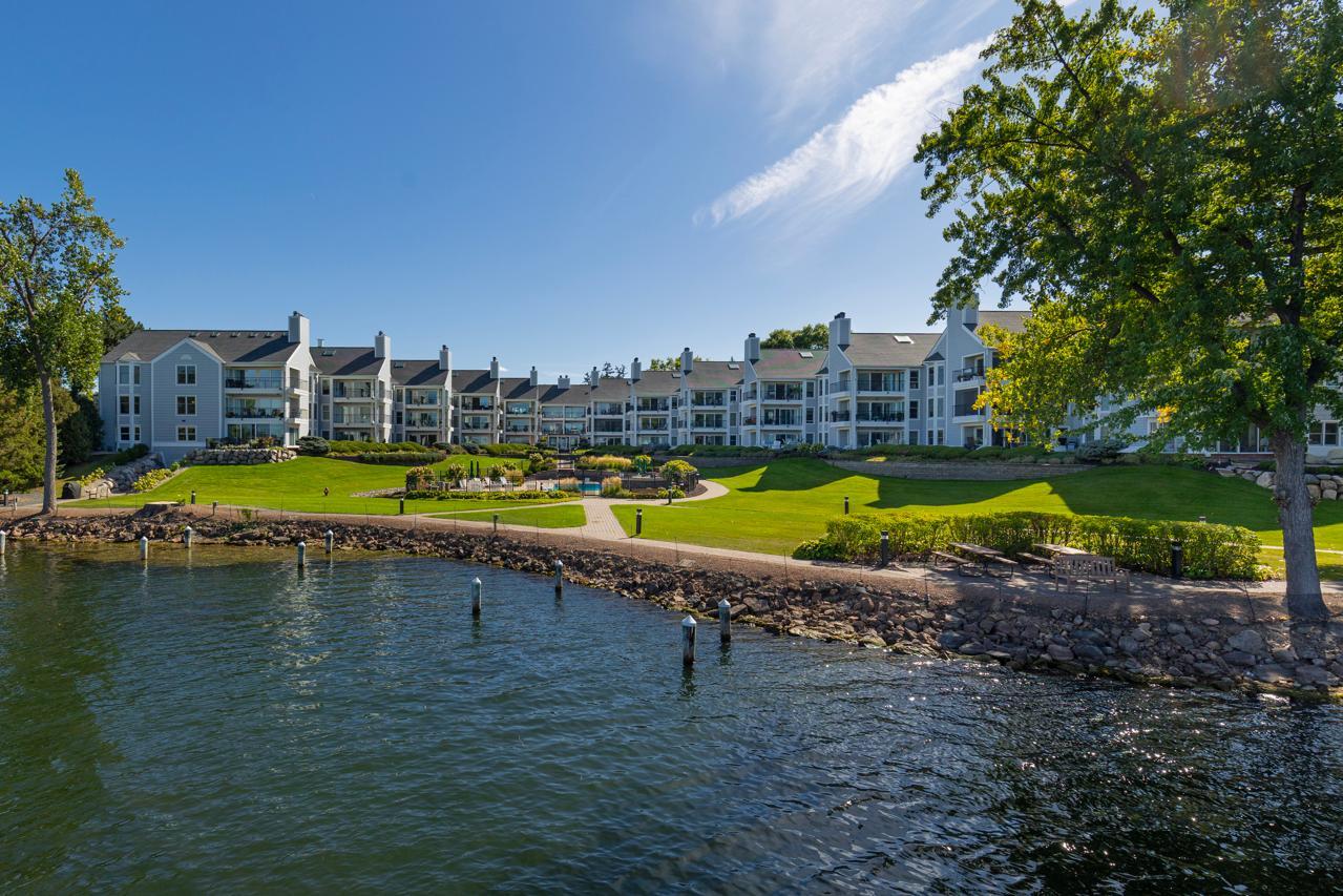 603 Lake Street Unit: 307