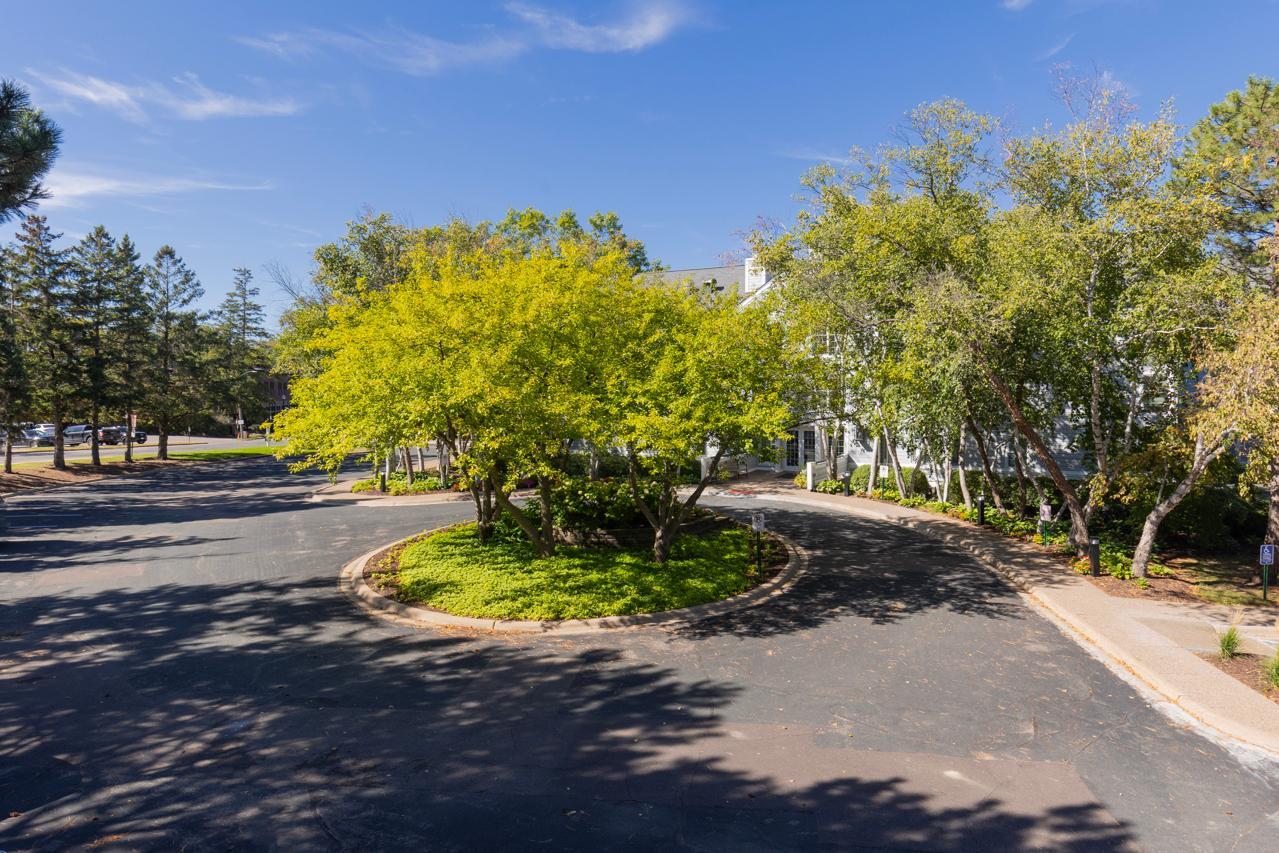603 Lake Street Unit: 307