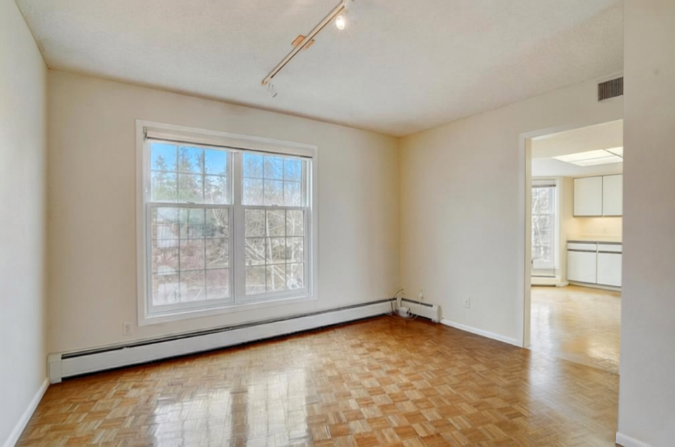 603 Lake Street Unit: 307