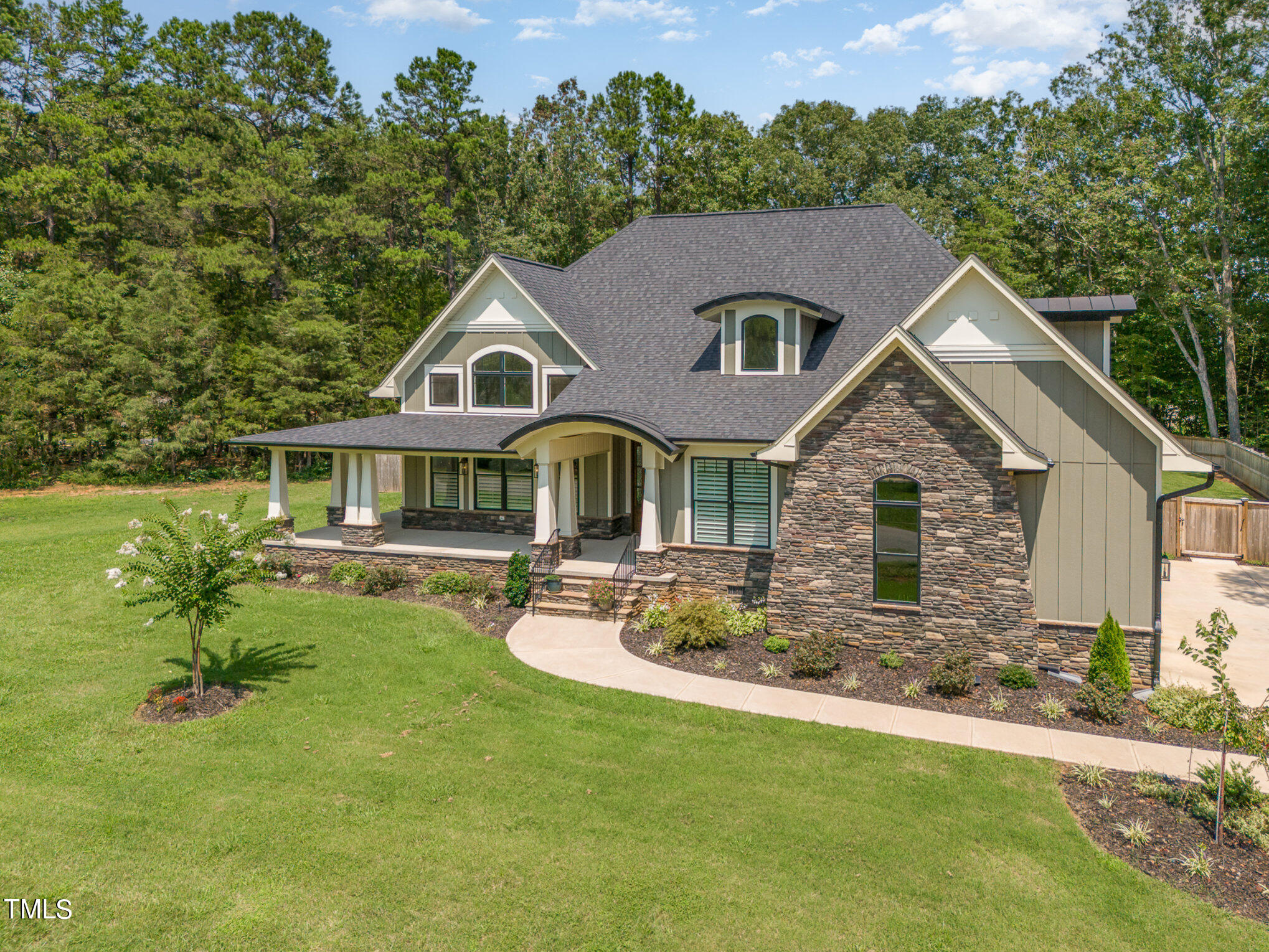 5004 Harvestview Drive