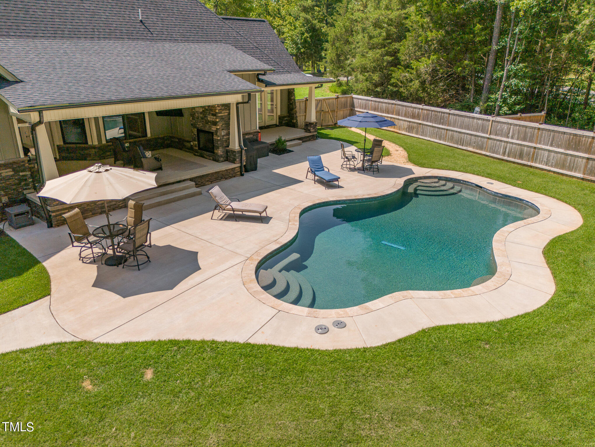 5004 Harvestview Drive