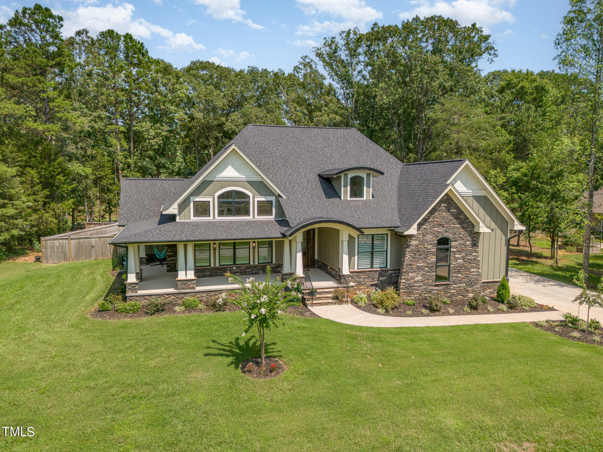 5004 Harvestview Drive