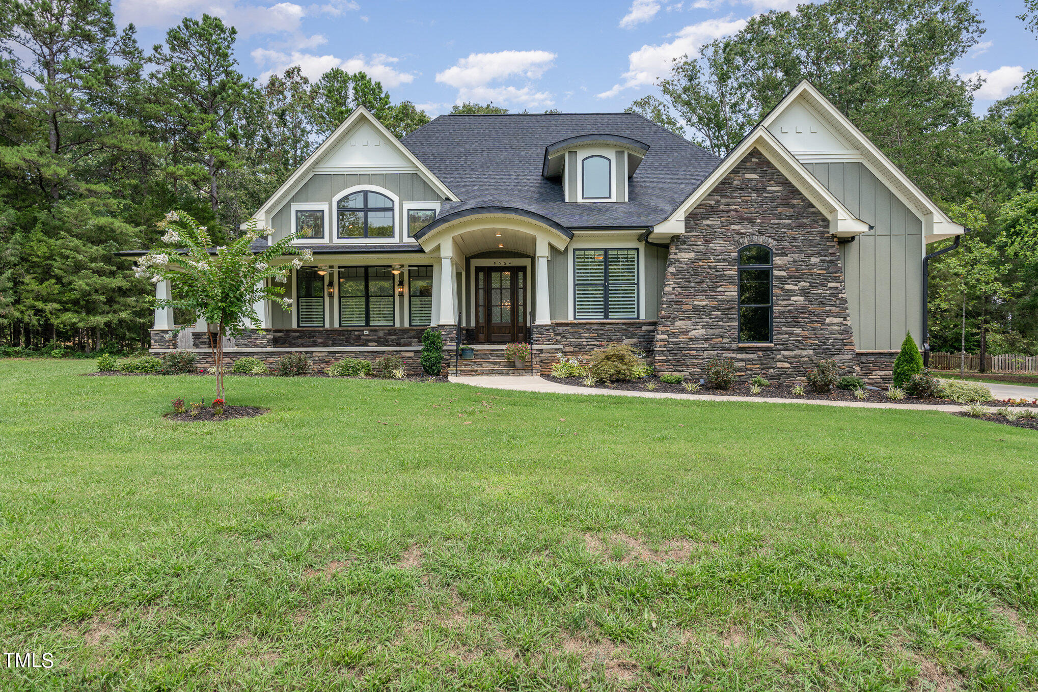 5004 Harvestview Drive