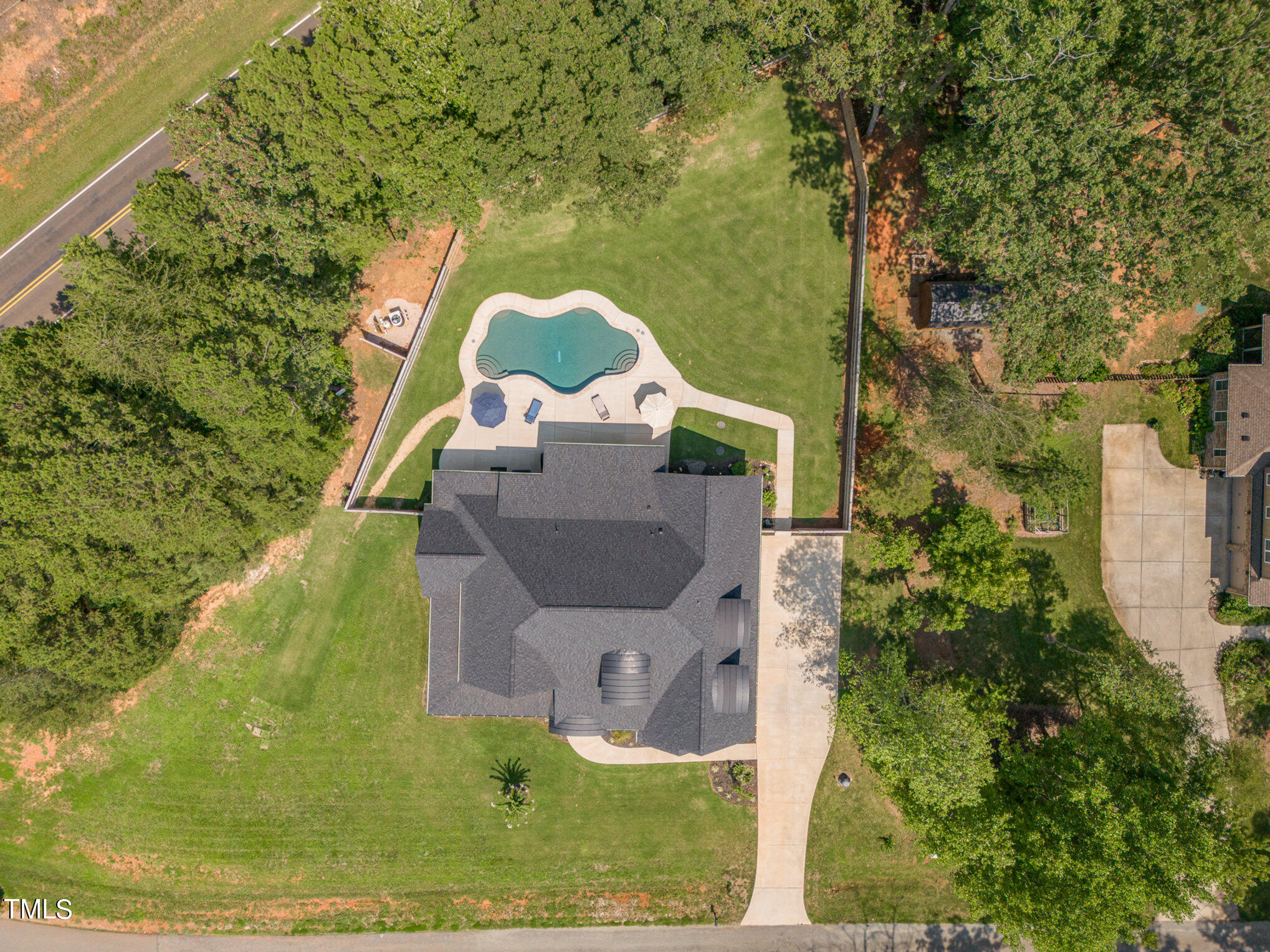 5004 Harvestview Drive