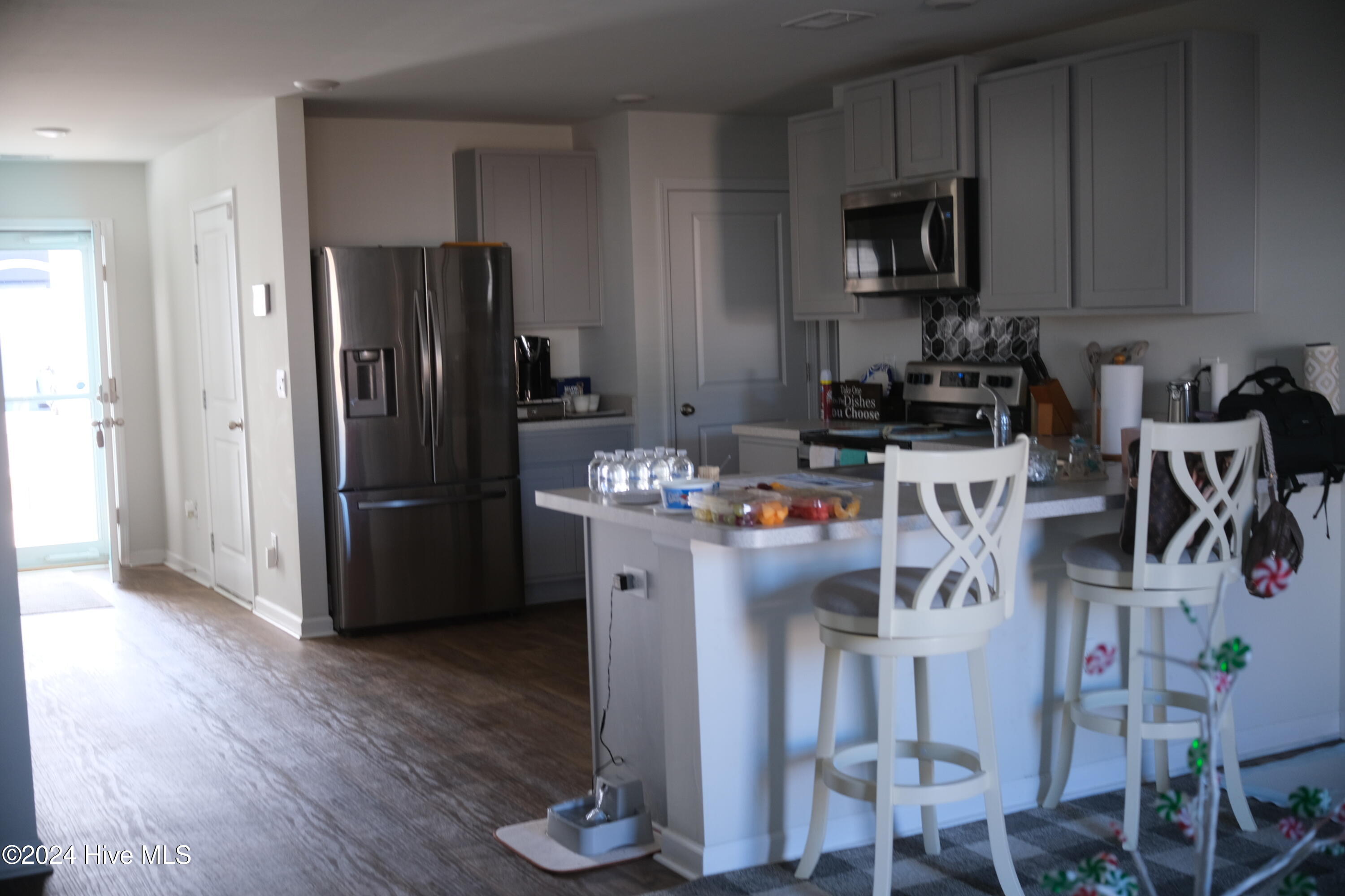 8339 E Highcroft Drive NE