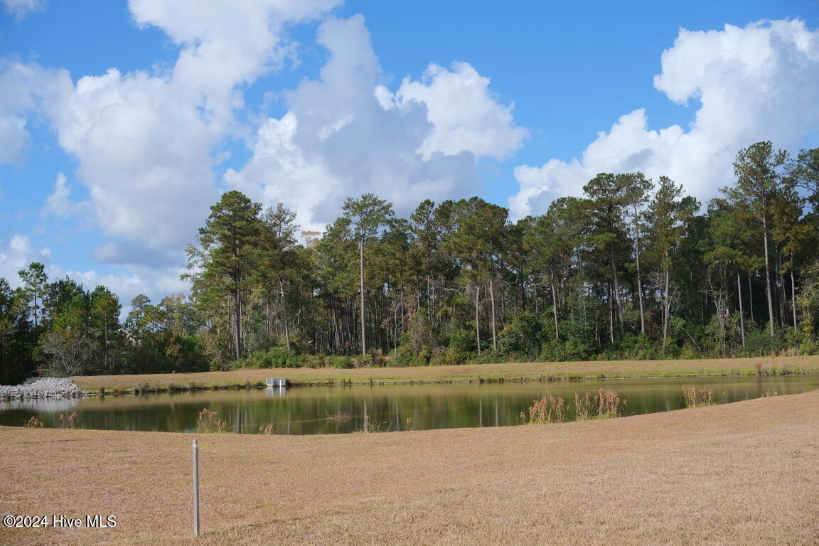 8339 E Highcroft Drive NE