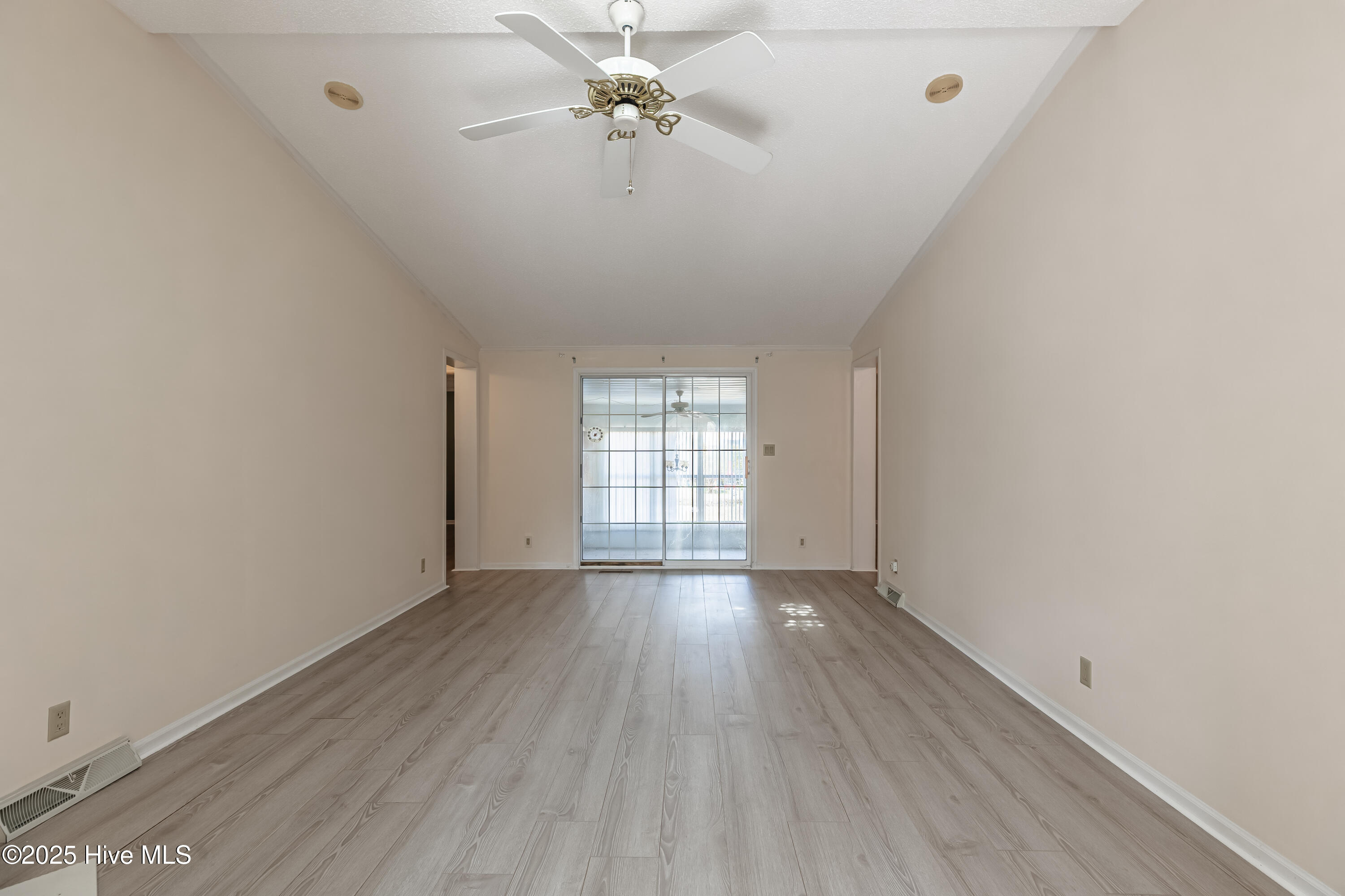 1092 Nautical Lane SW