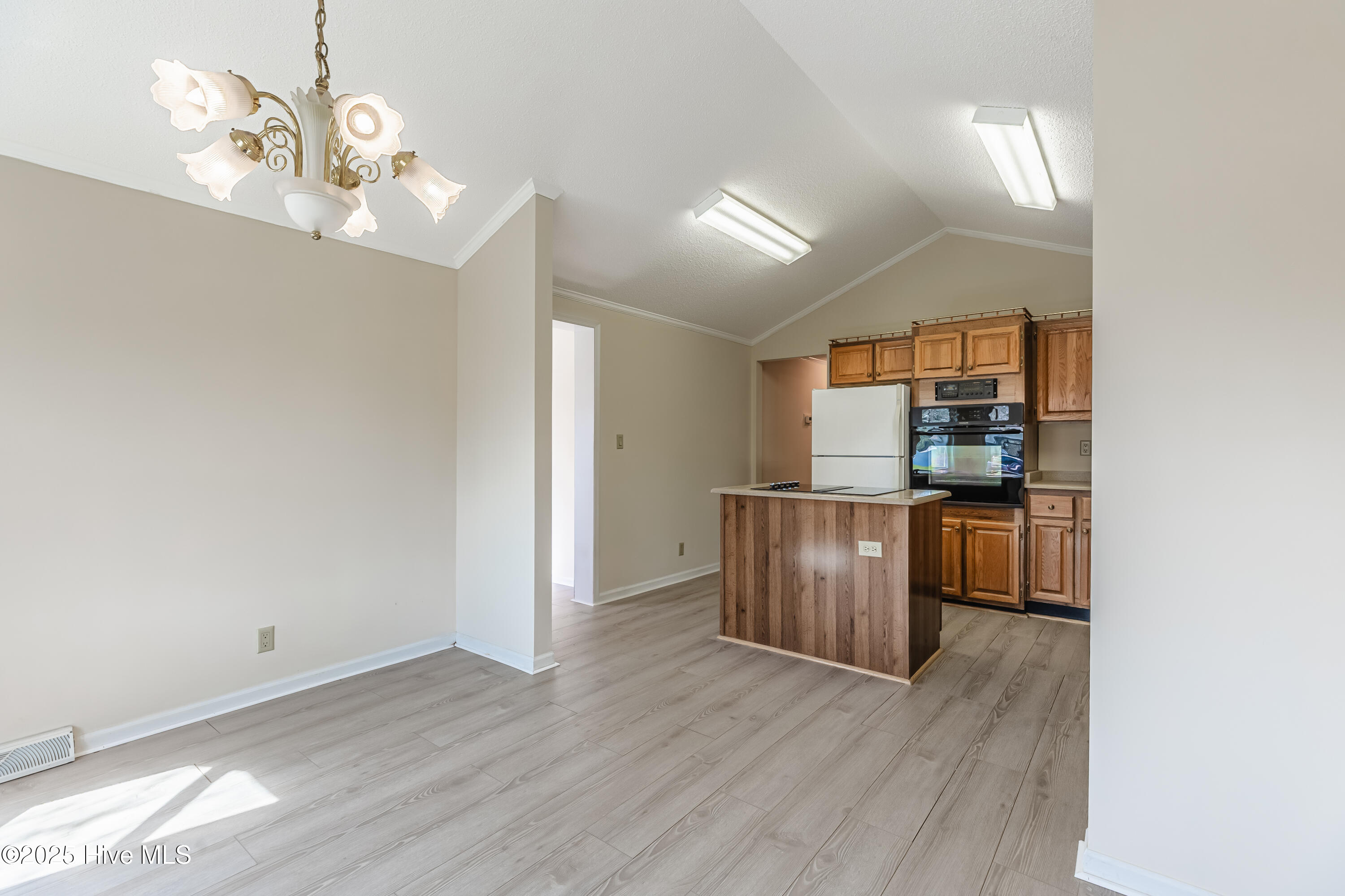 1092 Nautical Lane SW