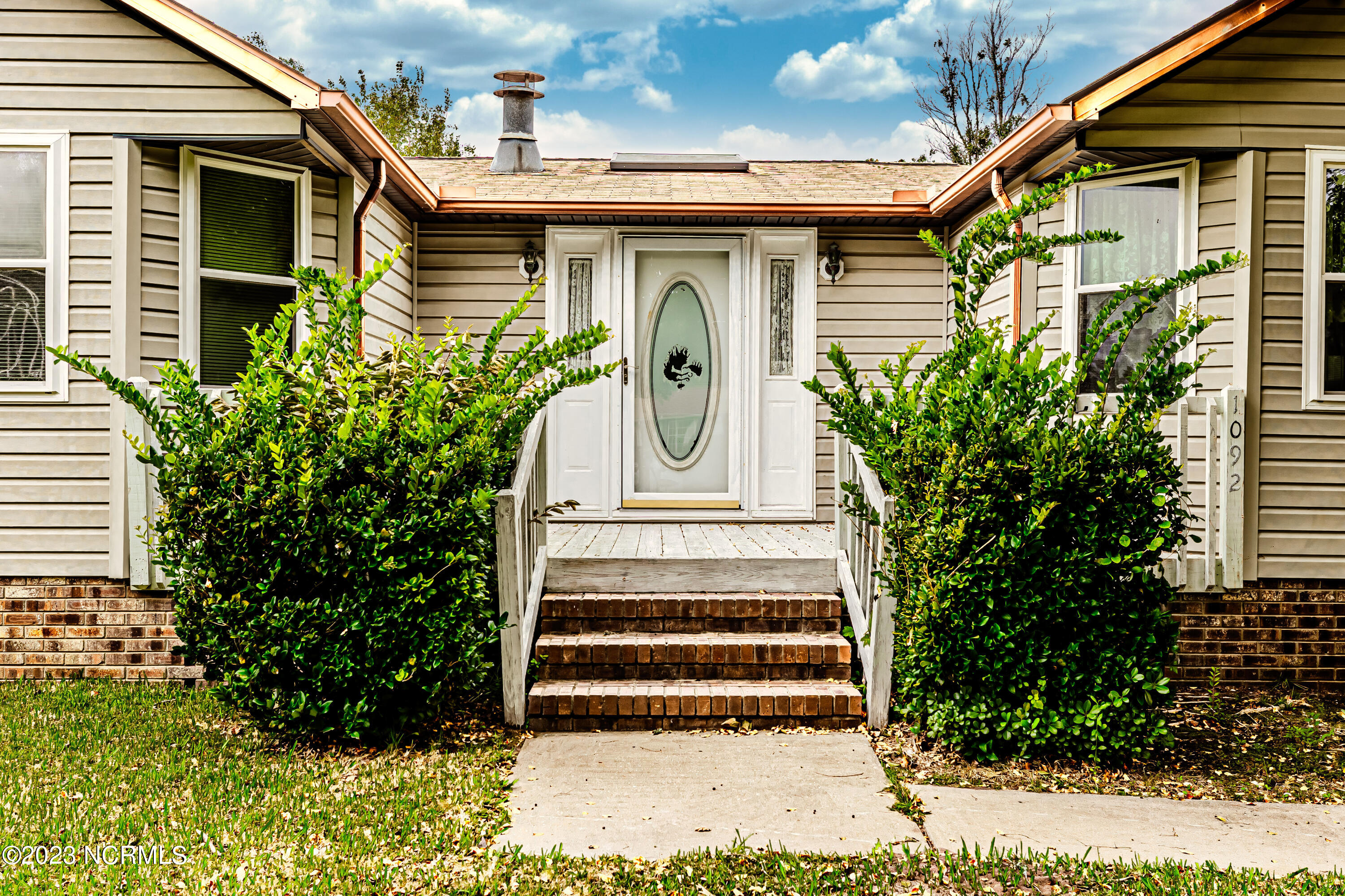 1092 Nautical Lane SW