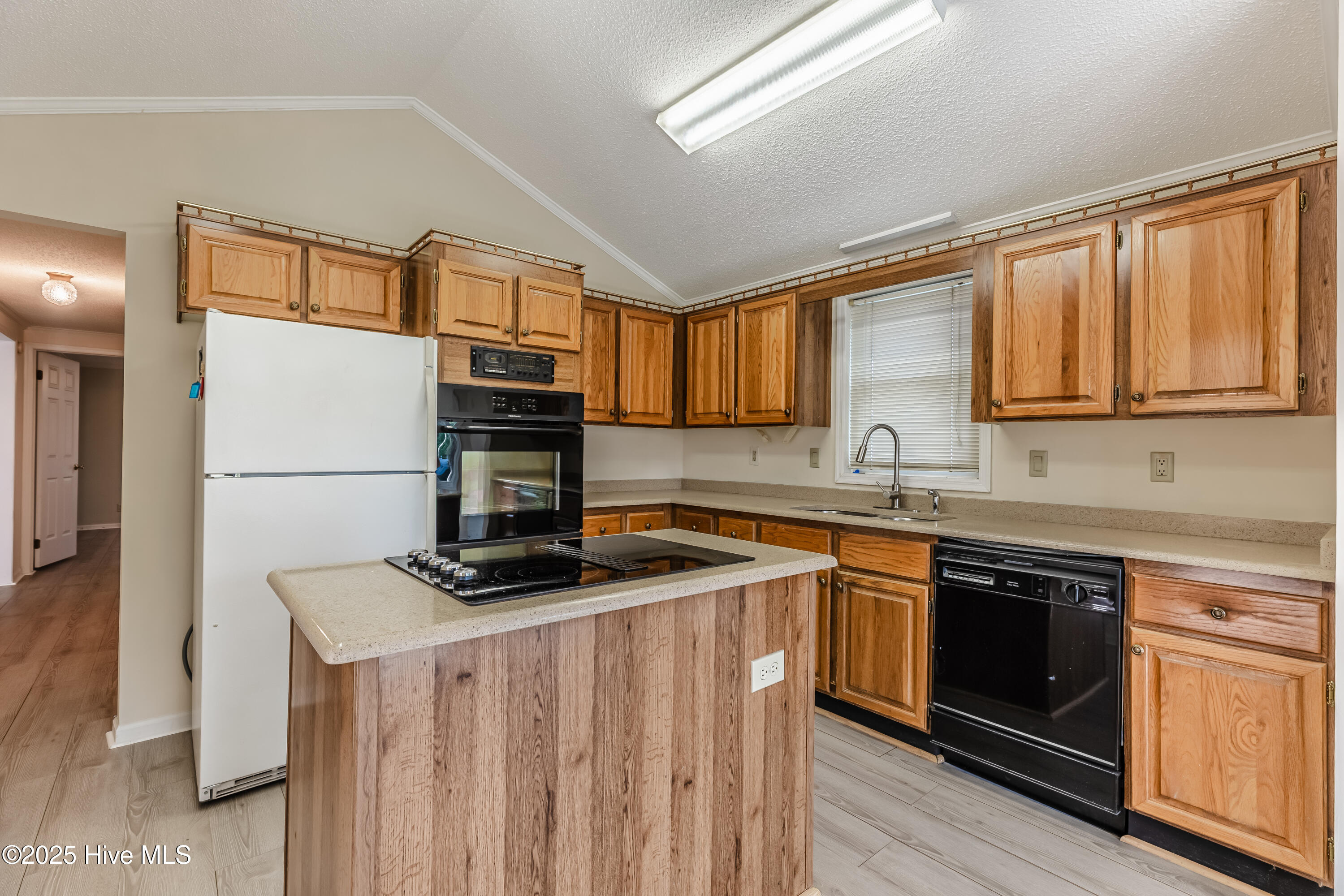 1092 Nautical Lane SW