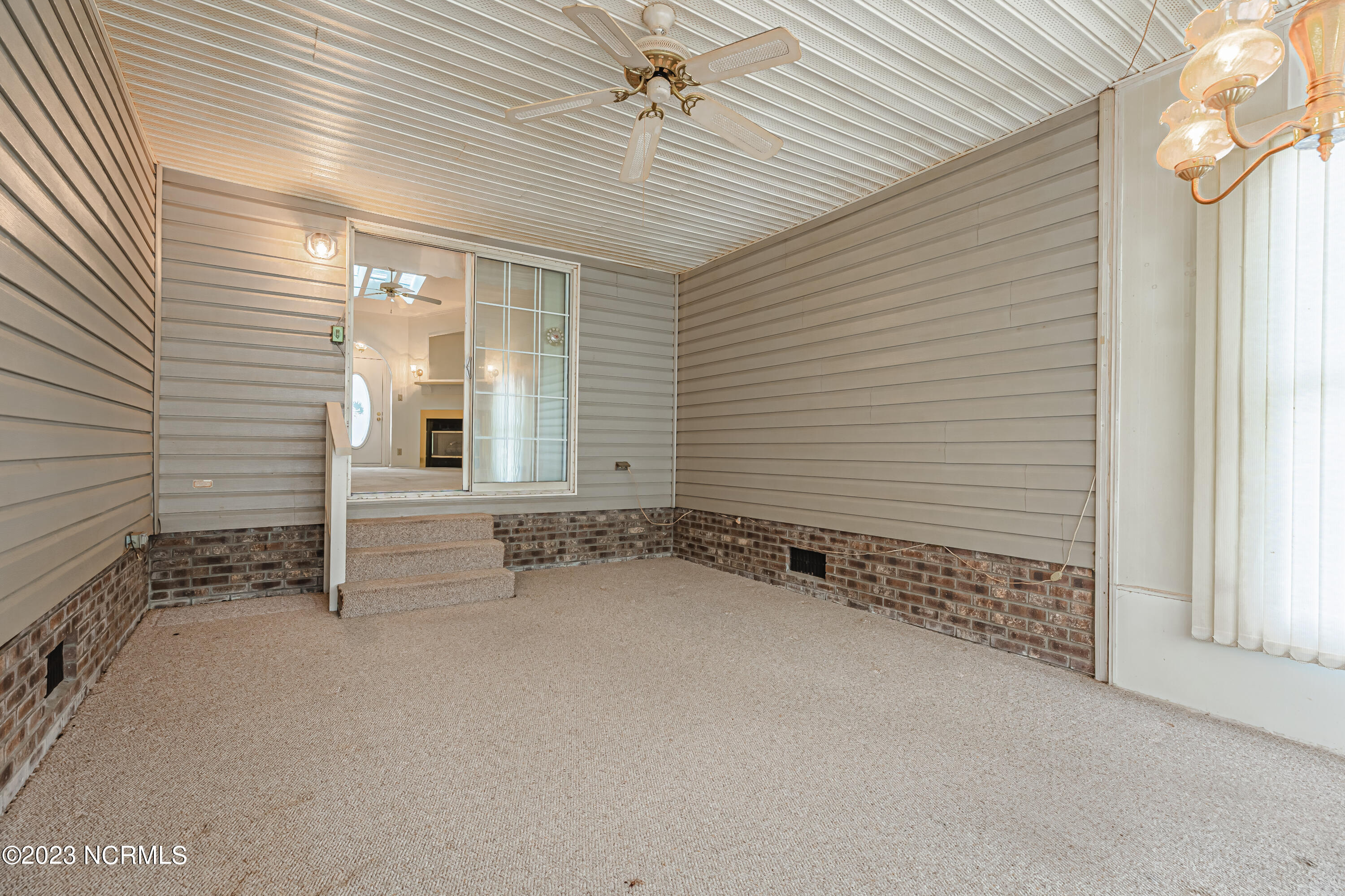 1092 Nautical Lane SW