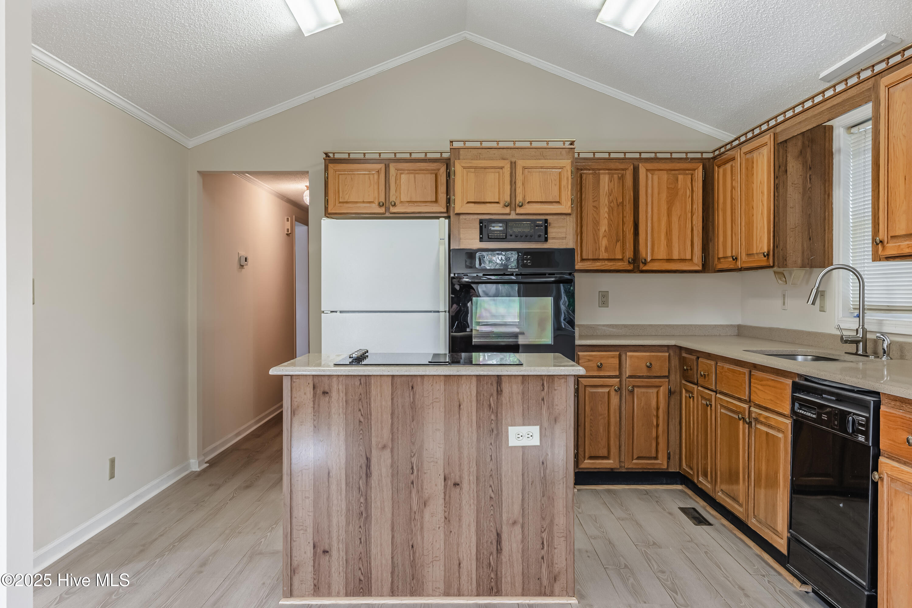 1092 Nautical Lane SW