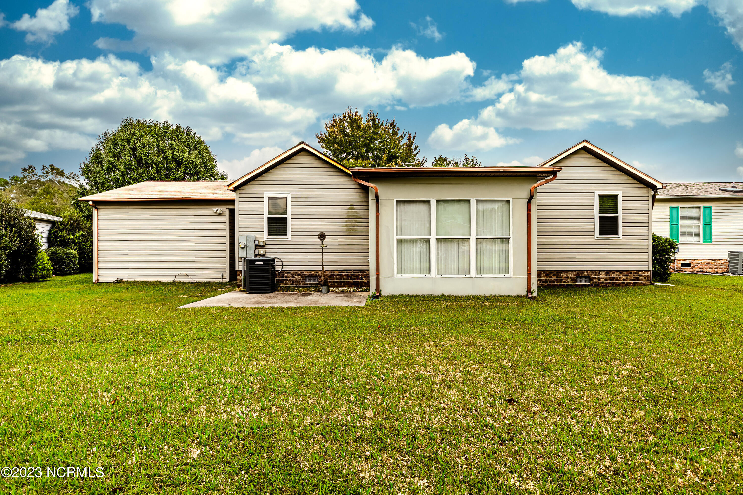 1092 Nautical Lane SW