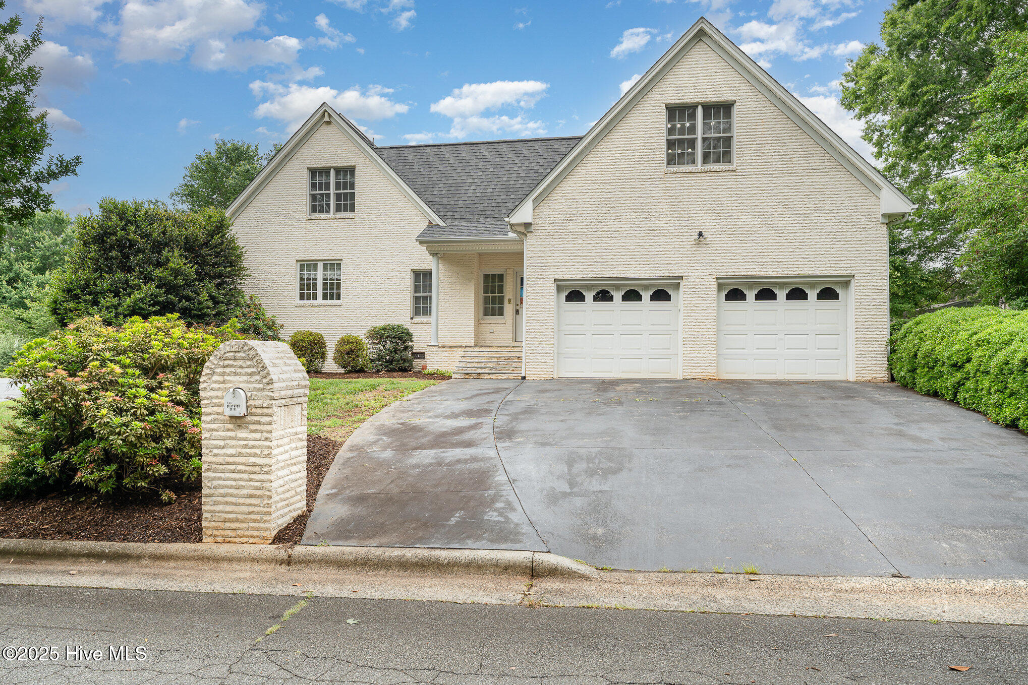 600 Driftwood Drive