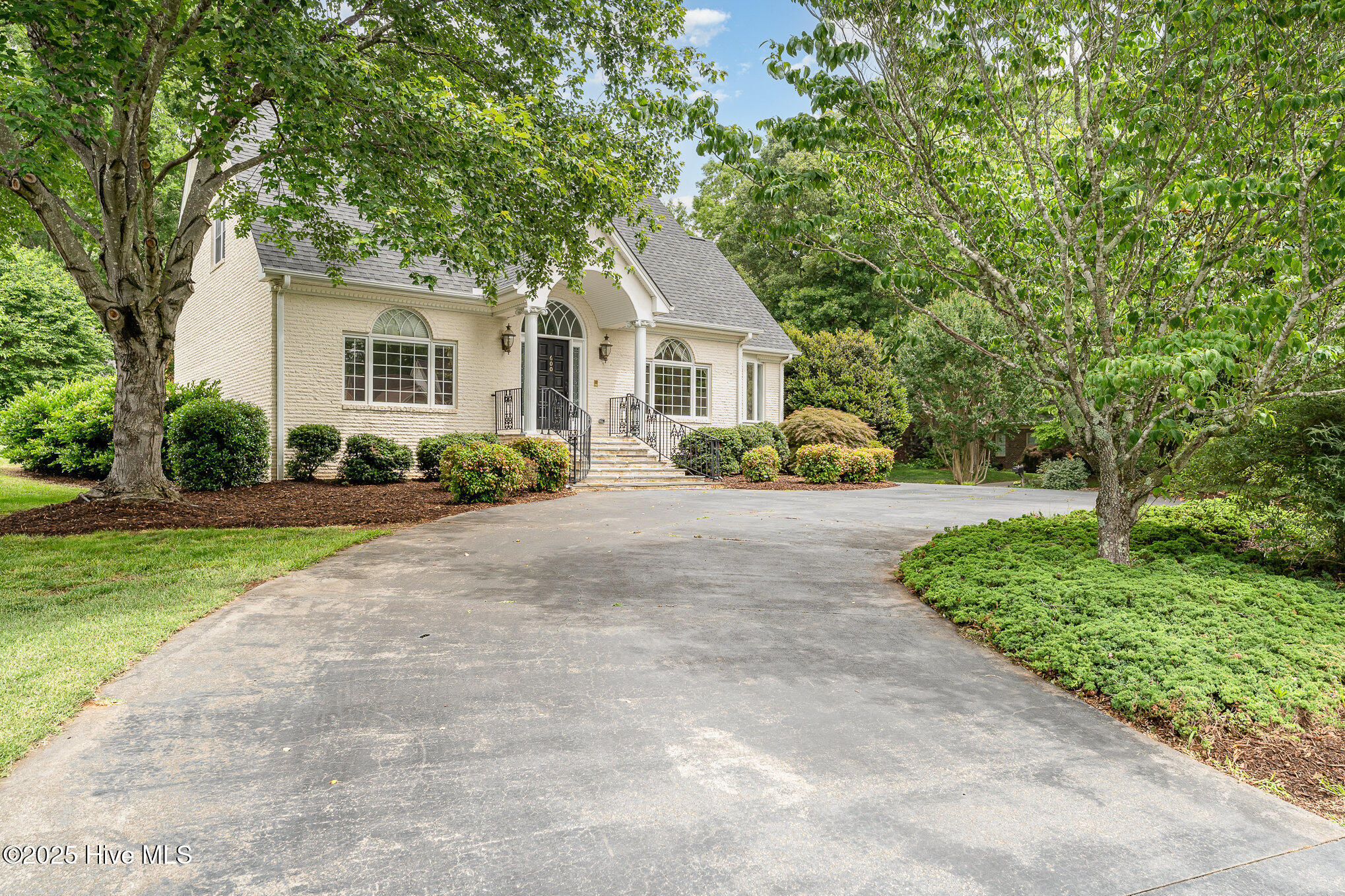 600 Driftwood Drive