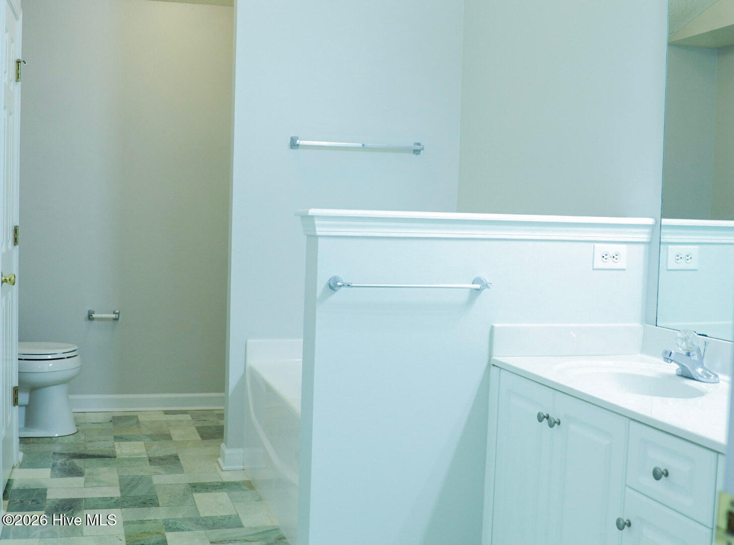 2114 Sweetbay Circle