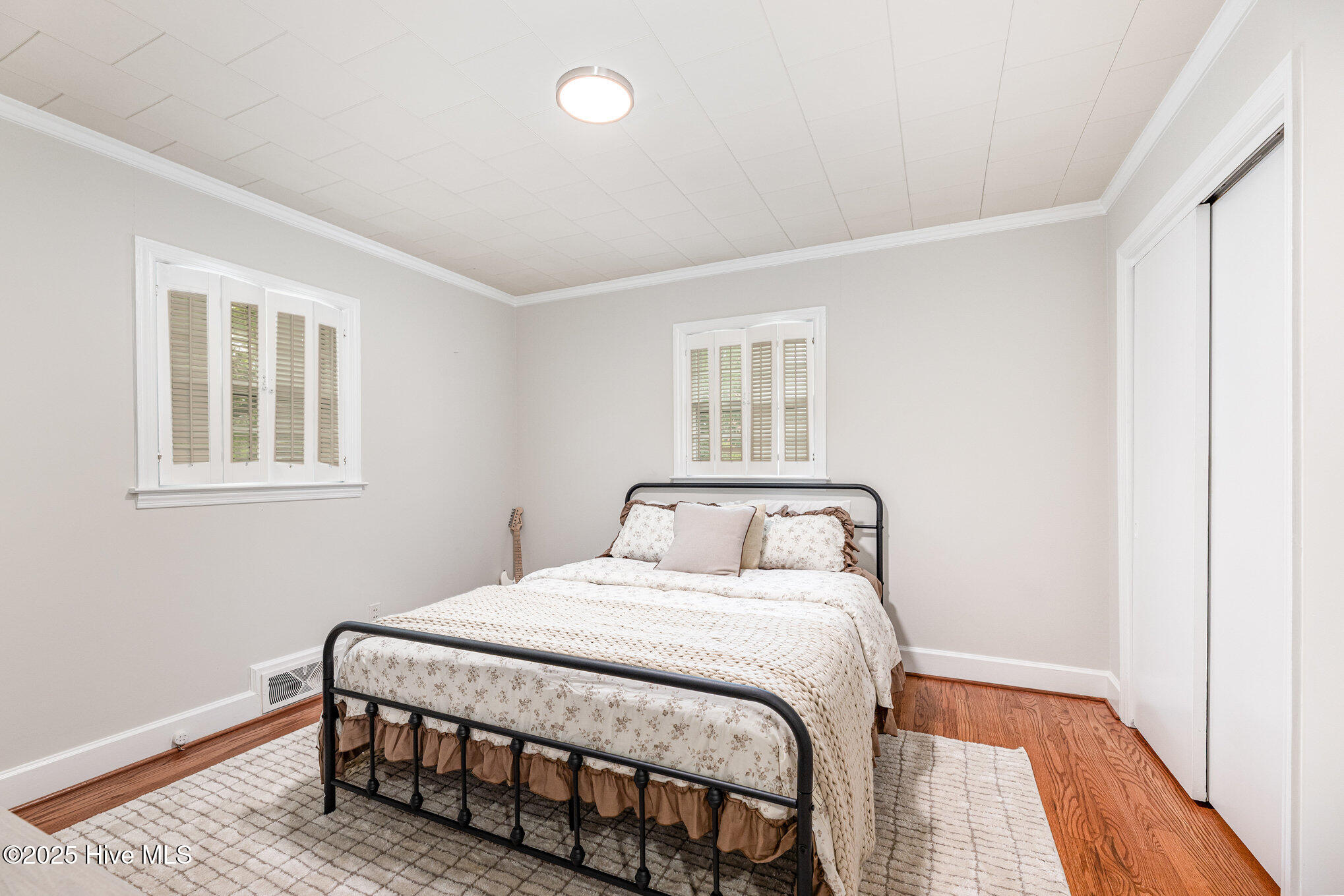 1810 S Mebane Street