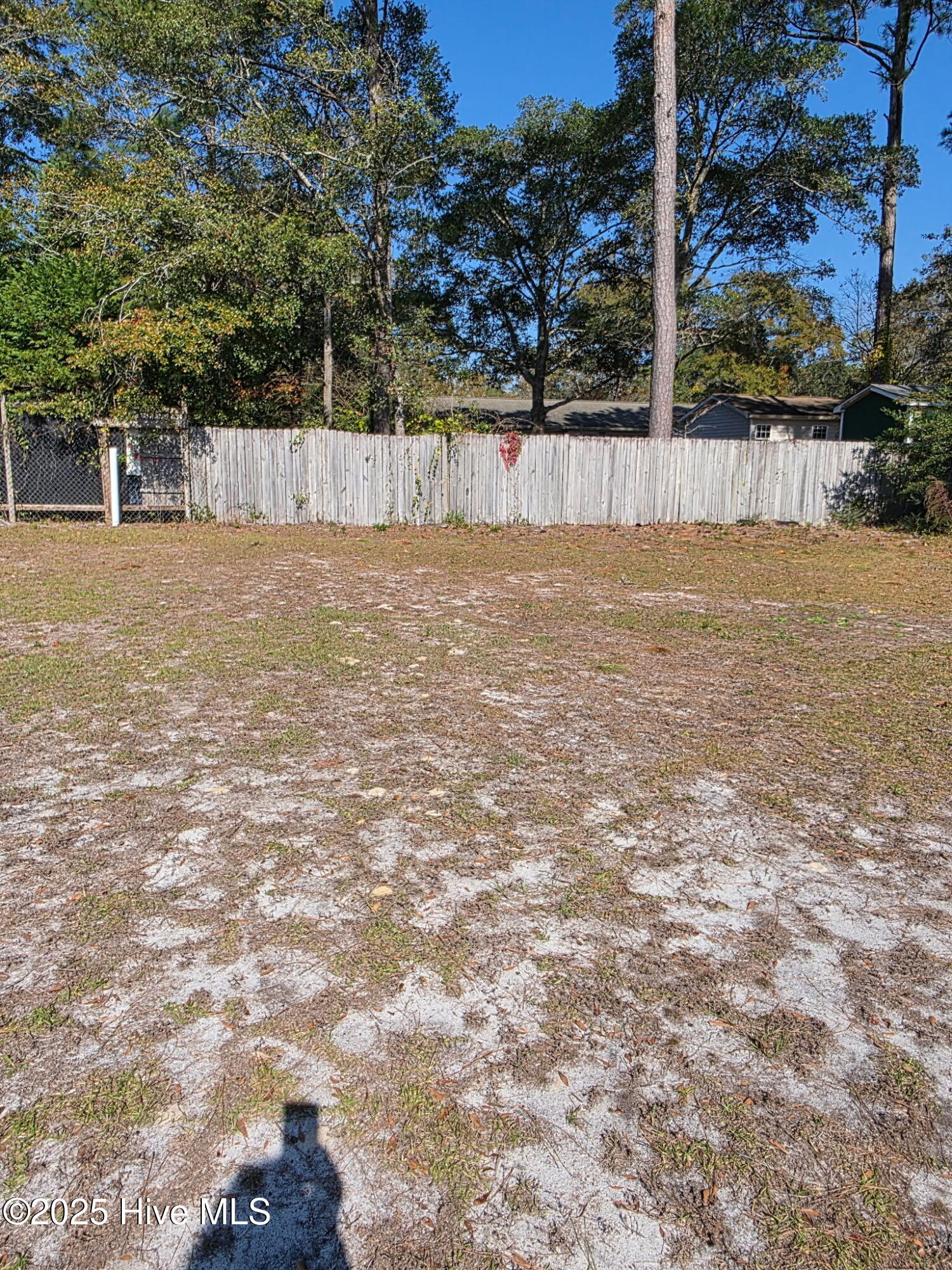 2202 SW Azalea Drive SW