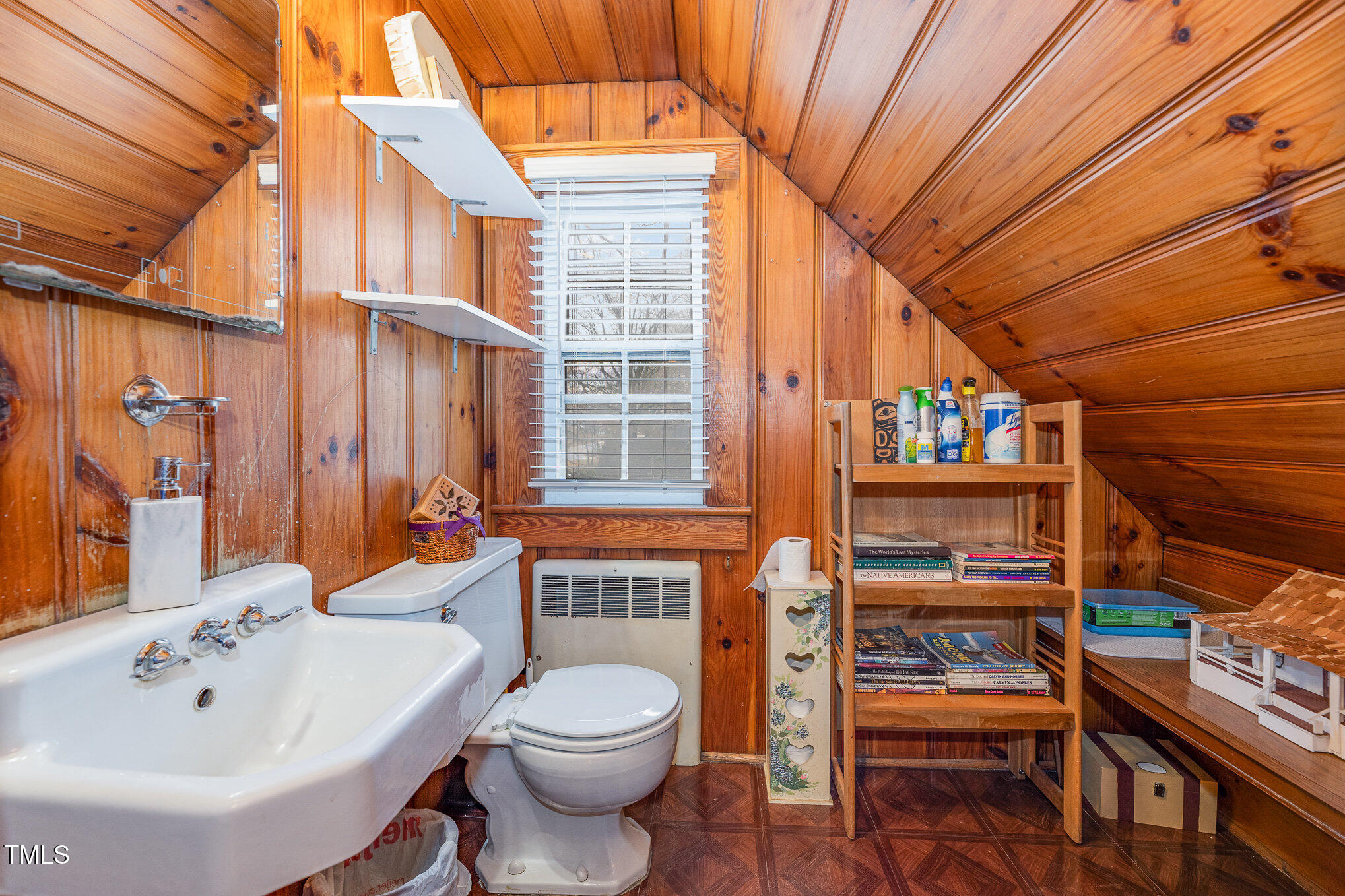 1303 Rainy Street