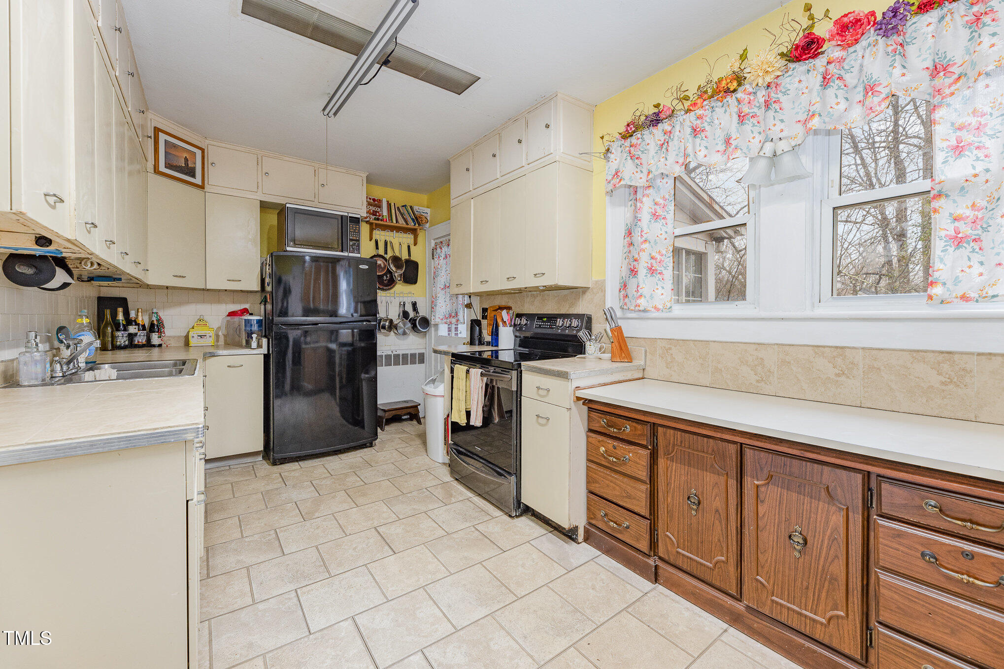 1303 Rainy Street