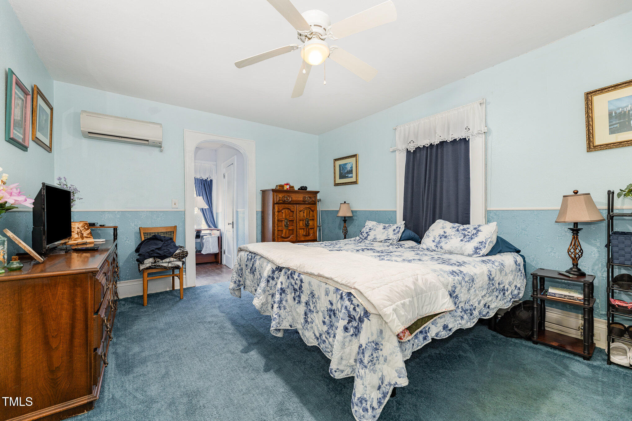 1303 Rainy Street