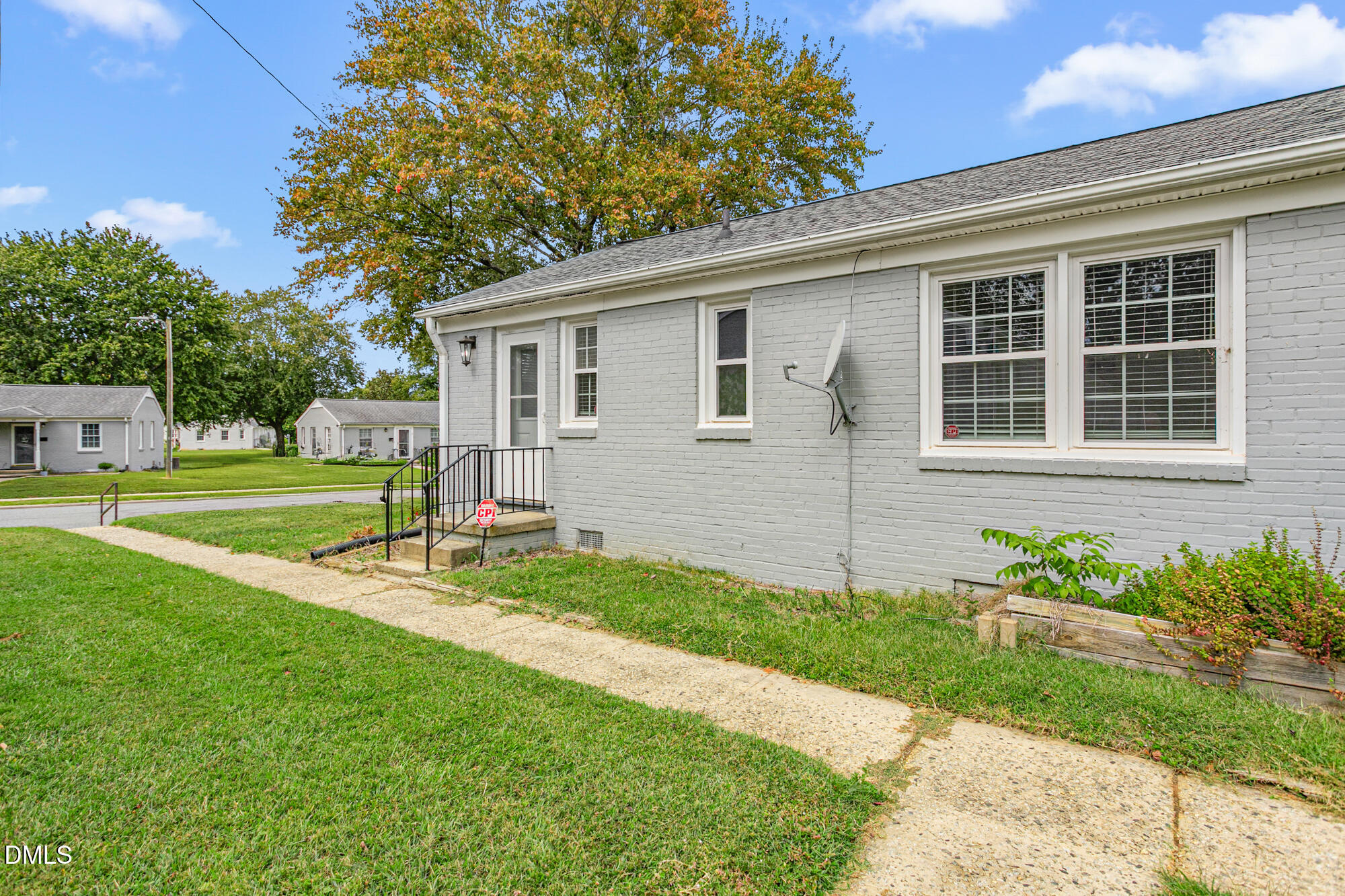 1300 Warwick Drive # 2d, Burlington Unit: 2d