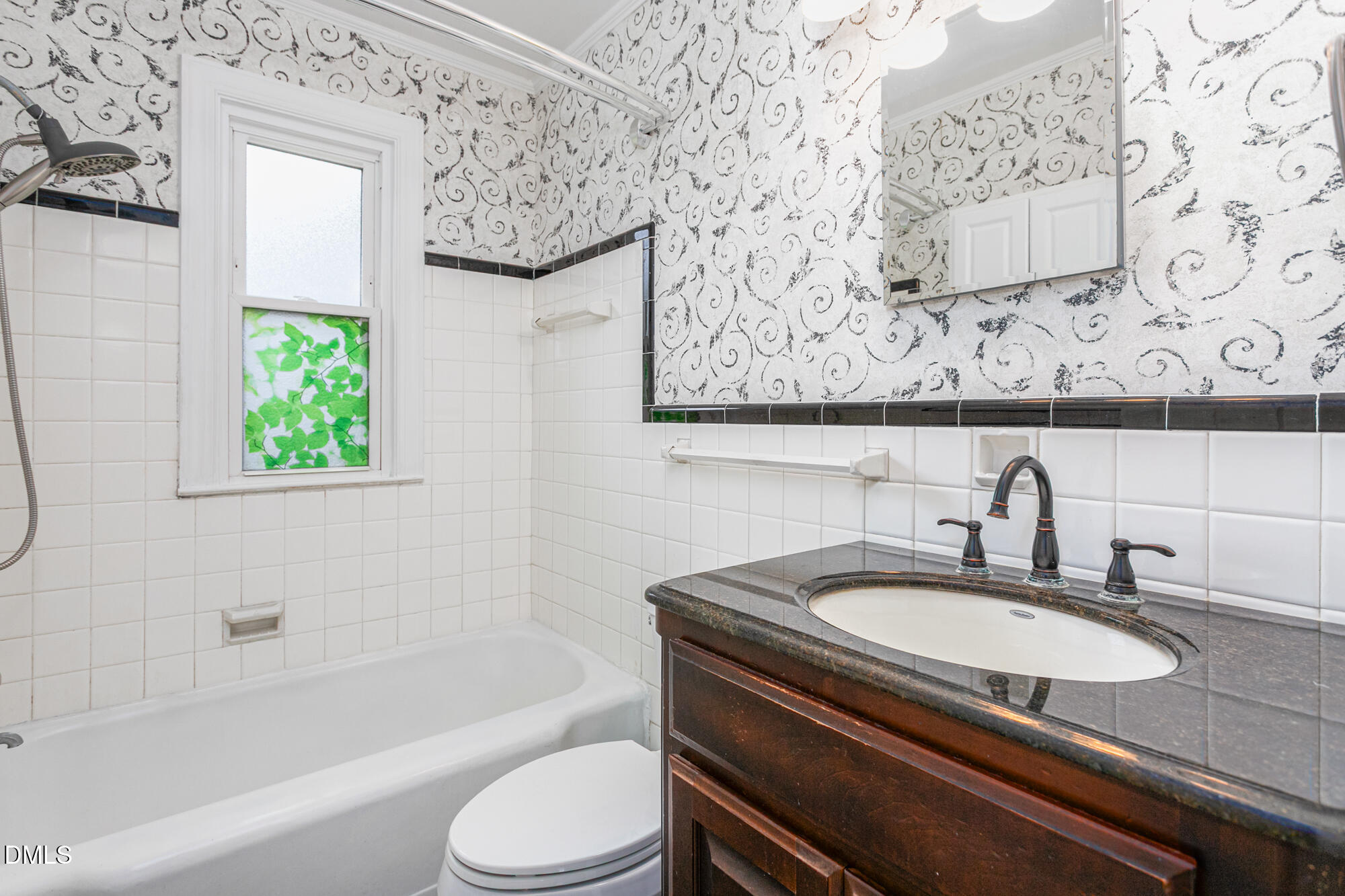 1300 Warwick Drive # 2d, Burlington Unit: 2d