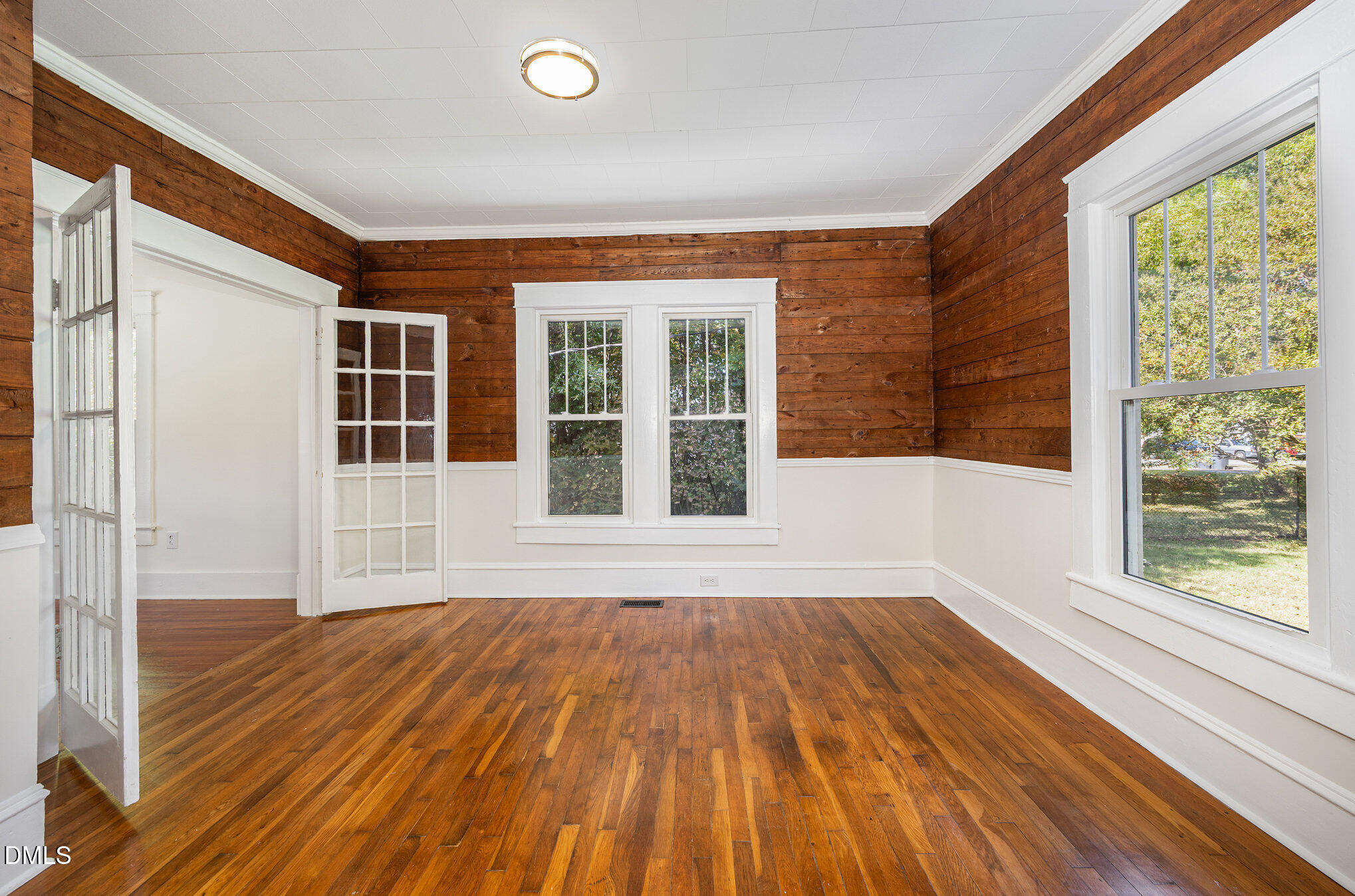 909 Burlington Avenue, Gibsonville