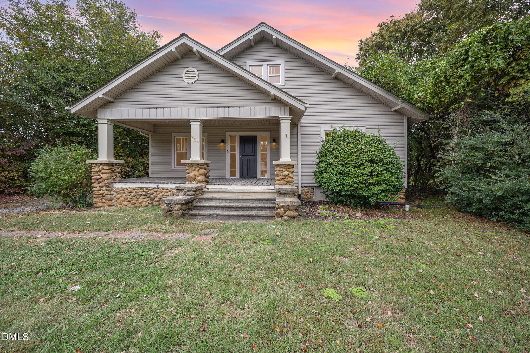 909 Burlington Avenue, Gibsonville