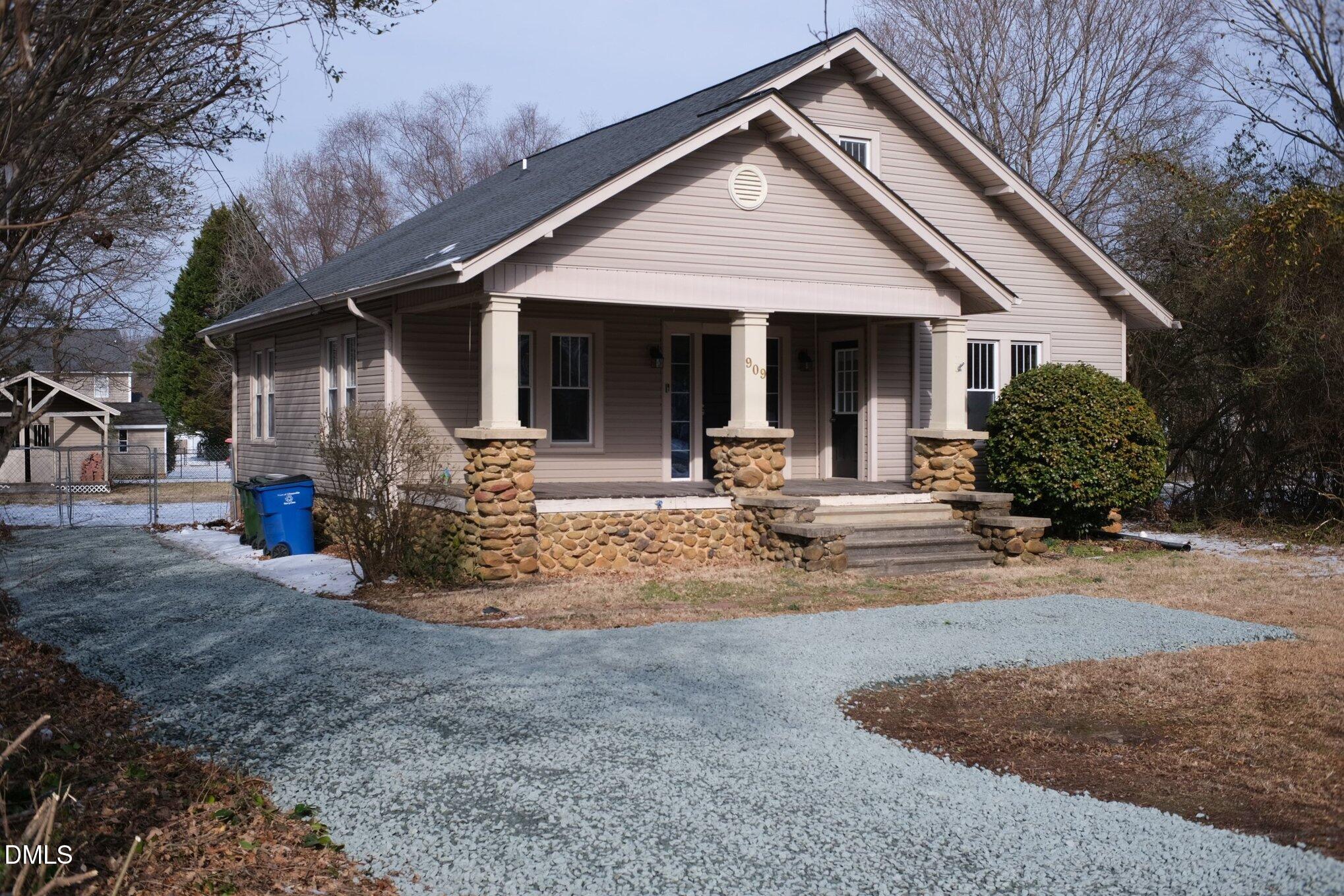 909 Burlington Avenue, Gibsonville