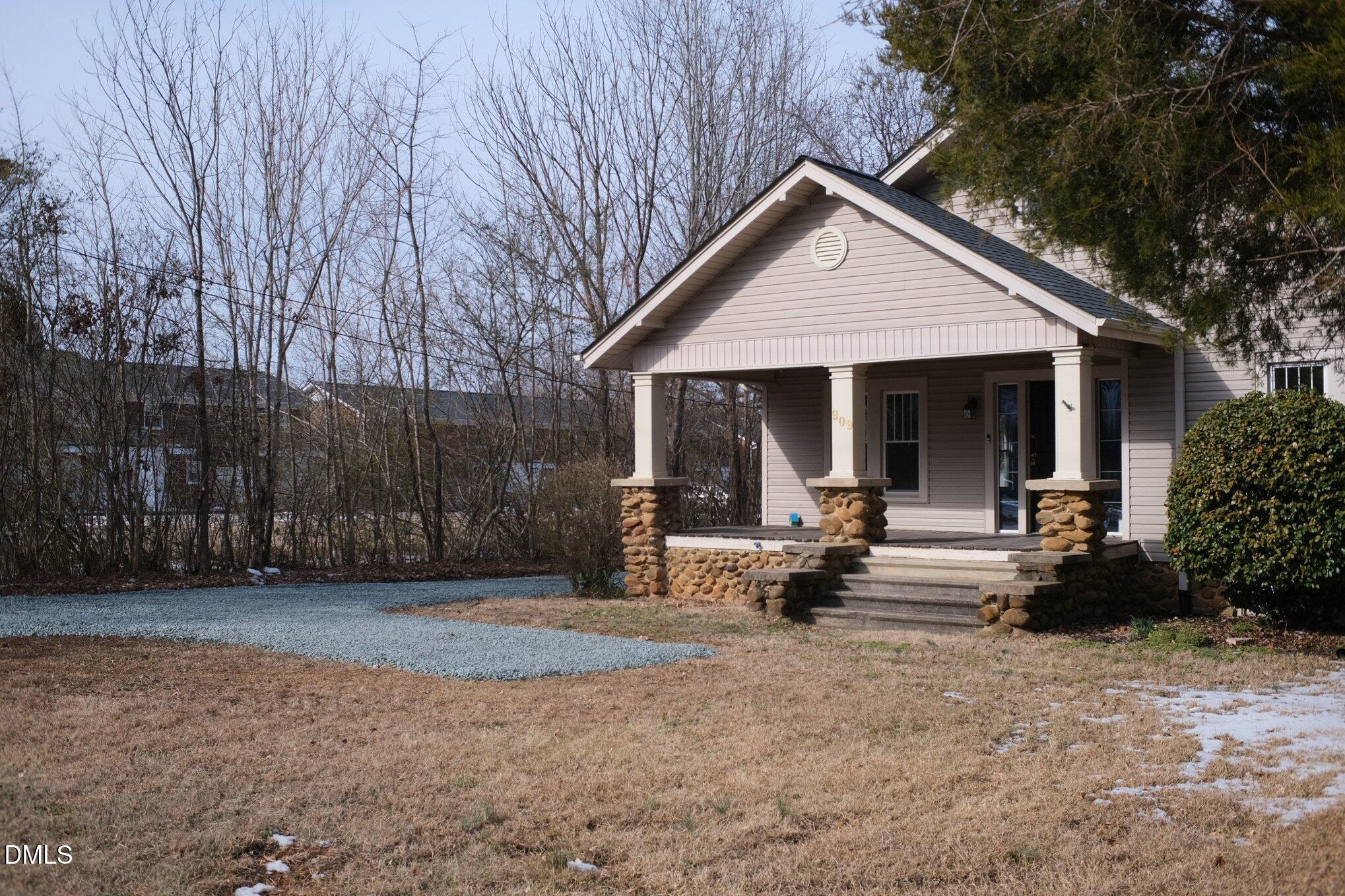 909 Burlington Avenue, Gibsonville