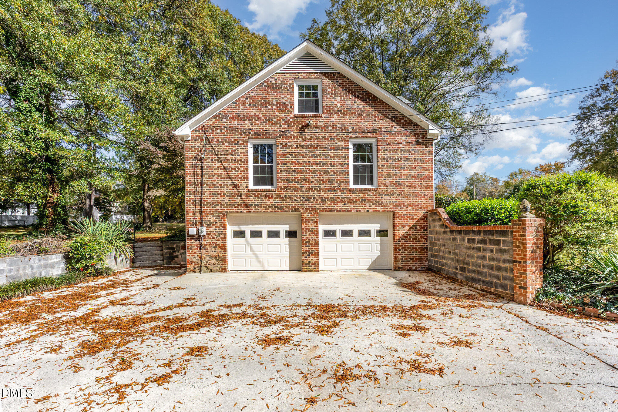 2055 Shirley Drive, Burlington