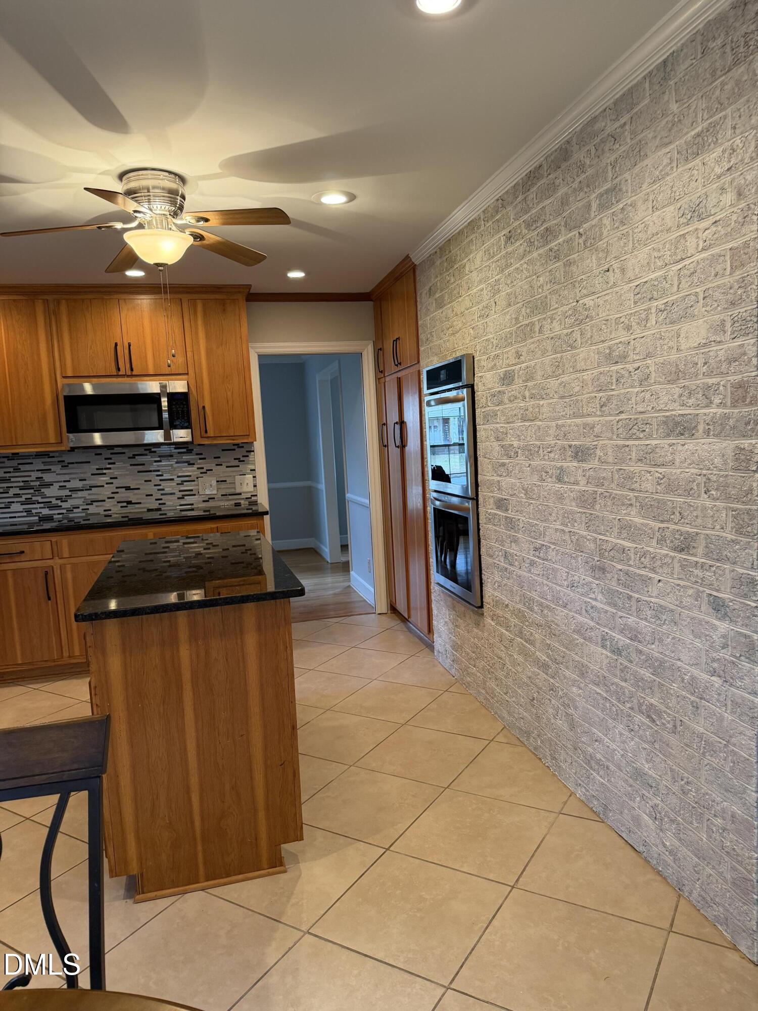 2055 Shirley Drive, Burlington