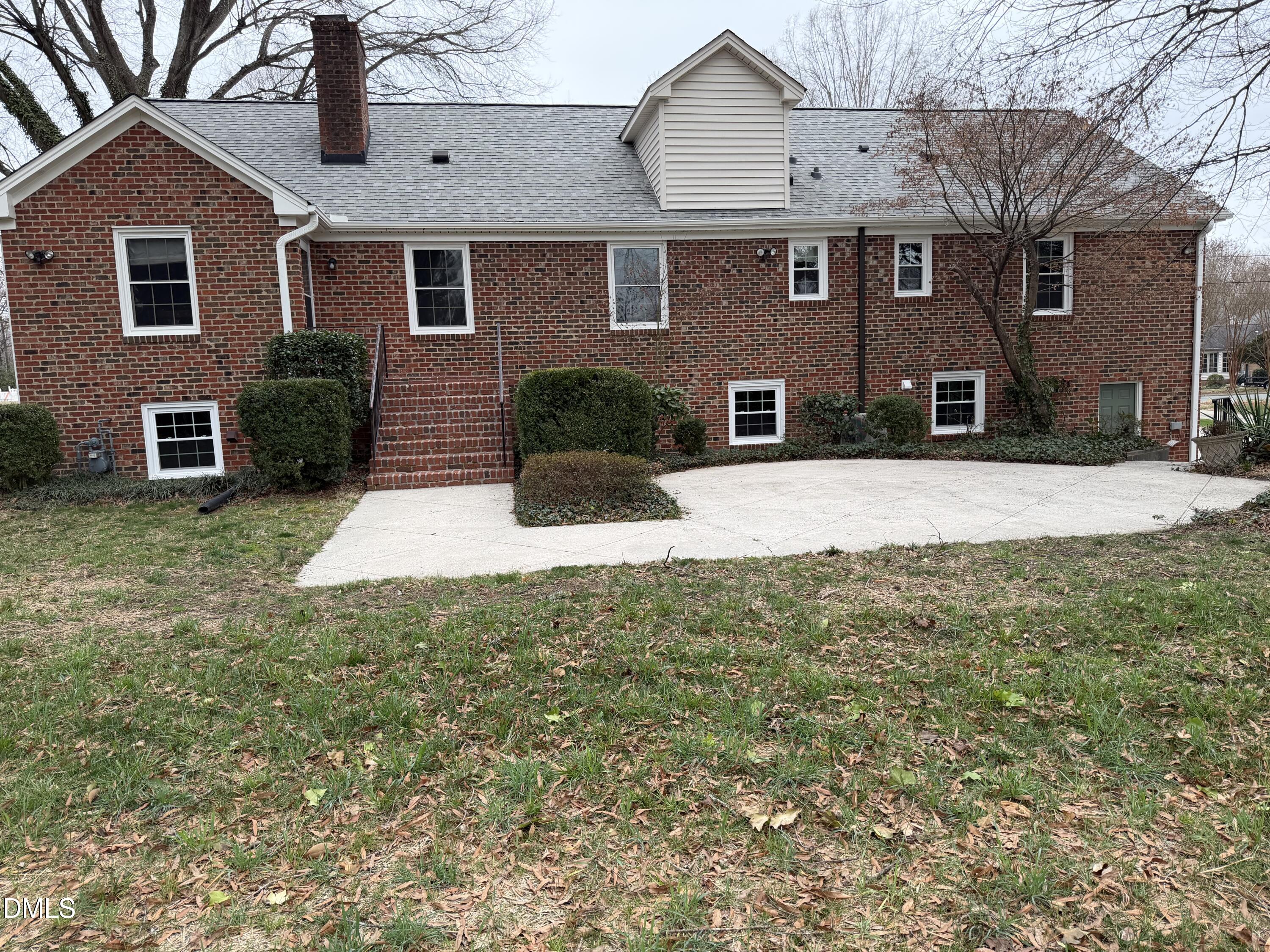 2055 Shirley Drive, Burlington