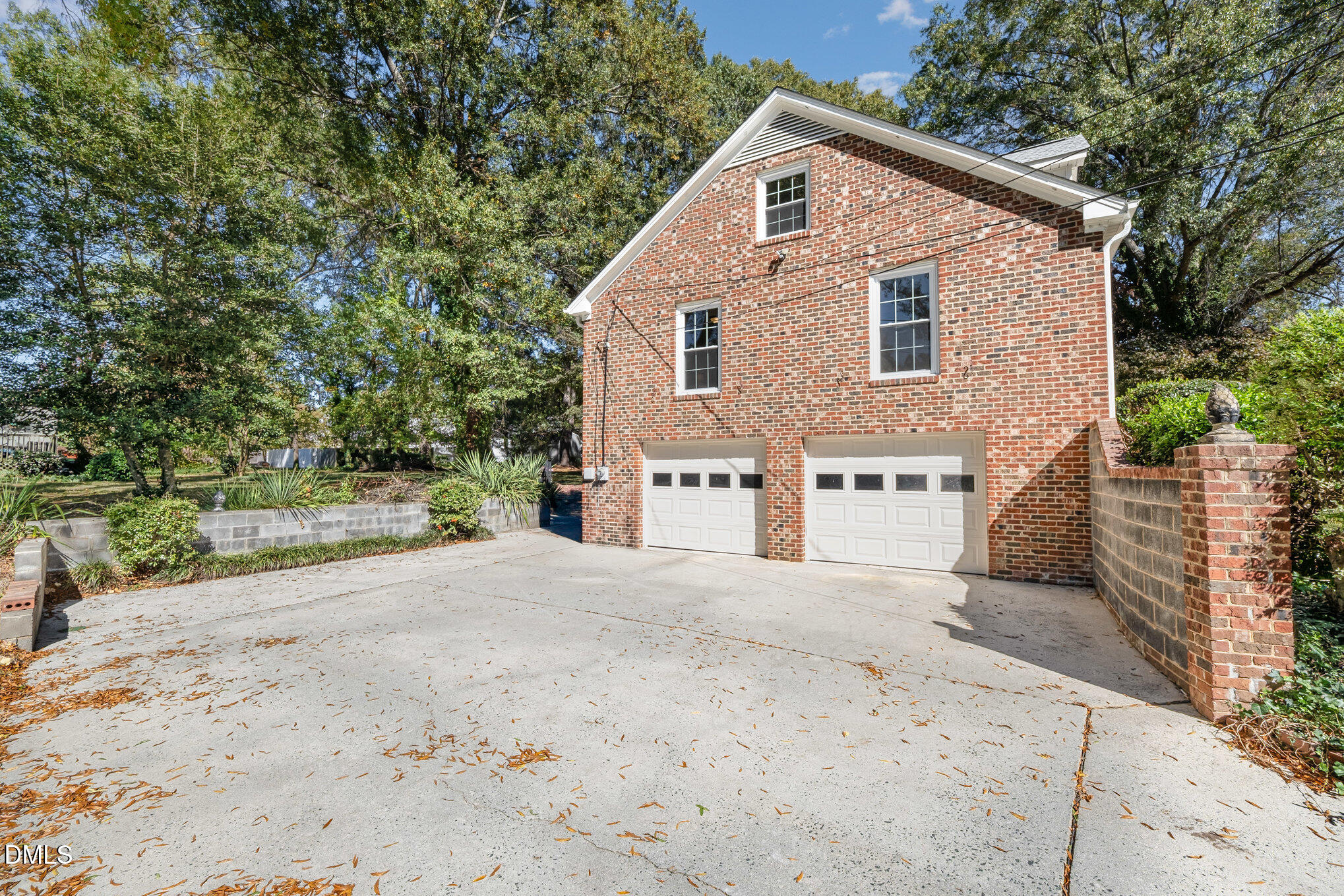 2055 Shirley Drive, Burlington