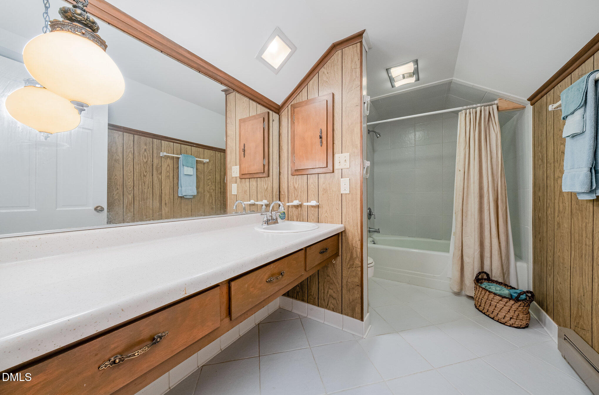 2055 Shirley Drive, Burlington