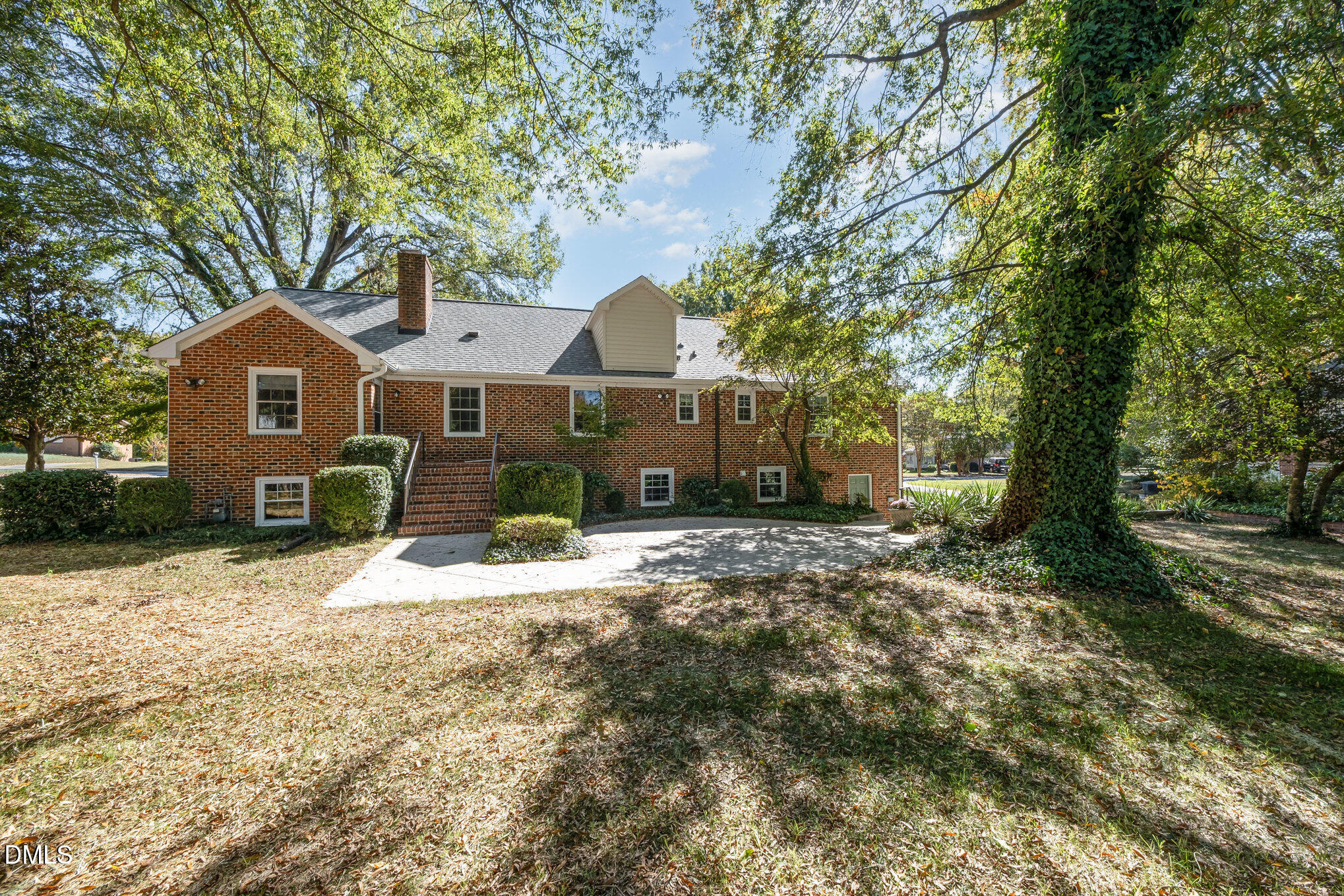 2055 Shirley Drive, Burlington