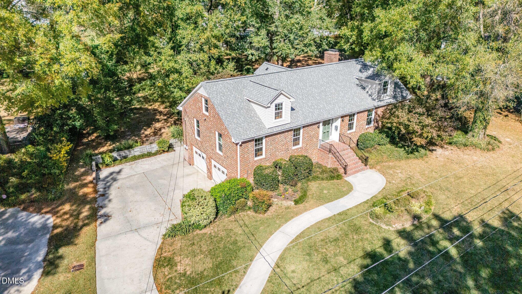 2055 Shirley Drive, Burlington