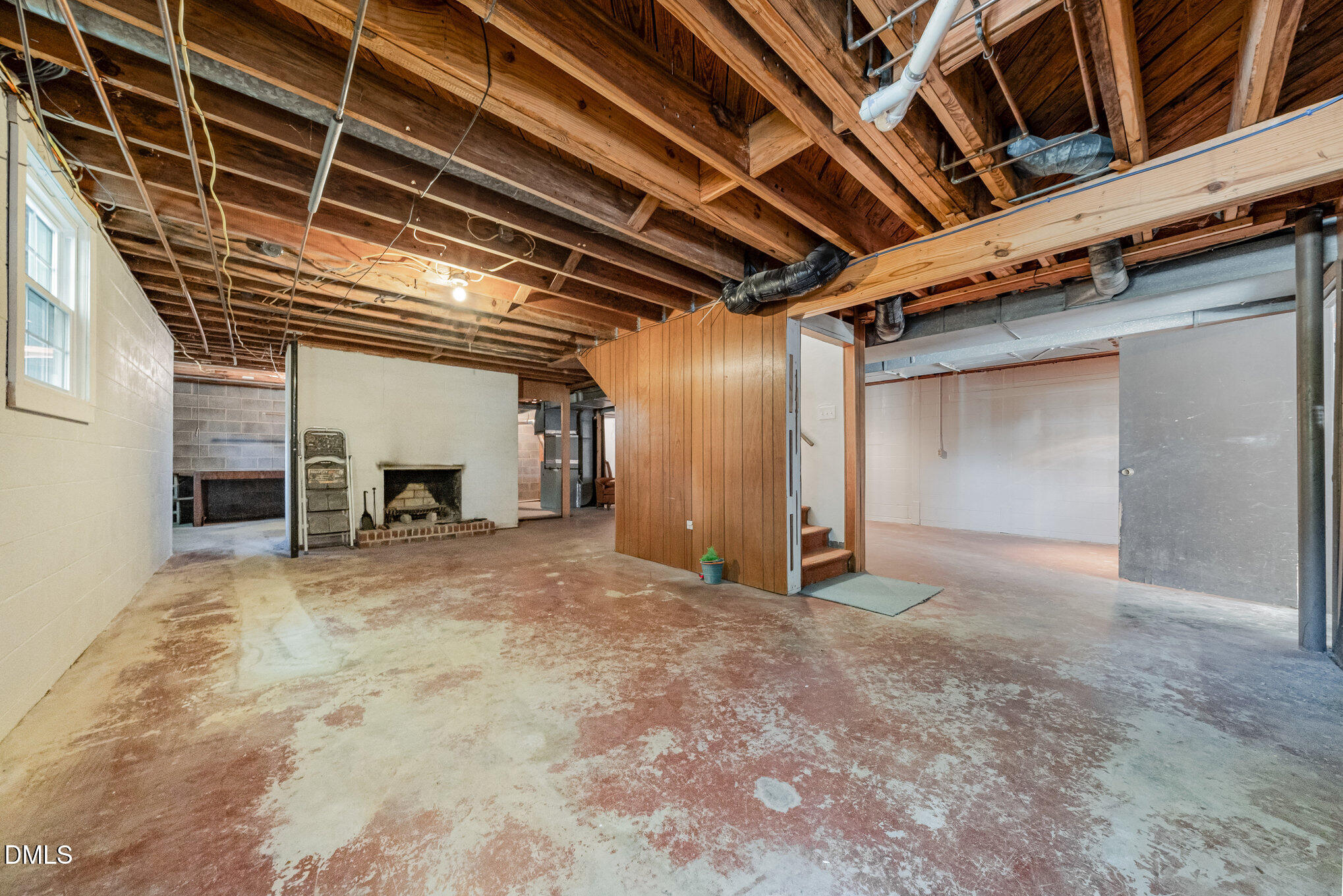 2055 Shirley Drive, Burlington