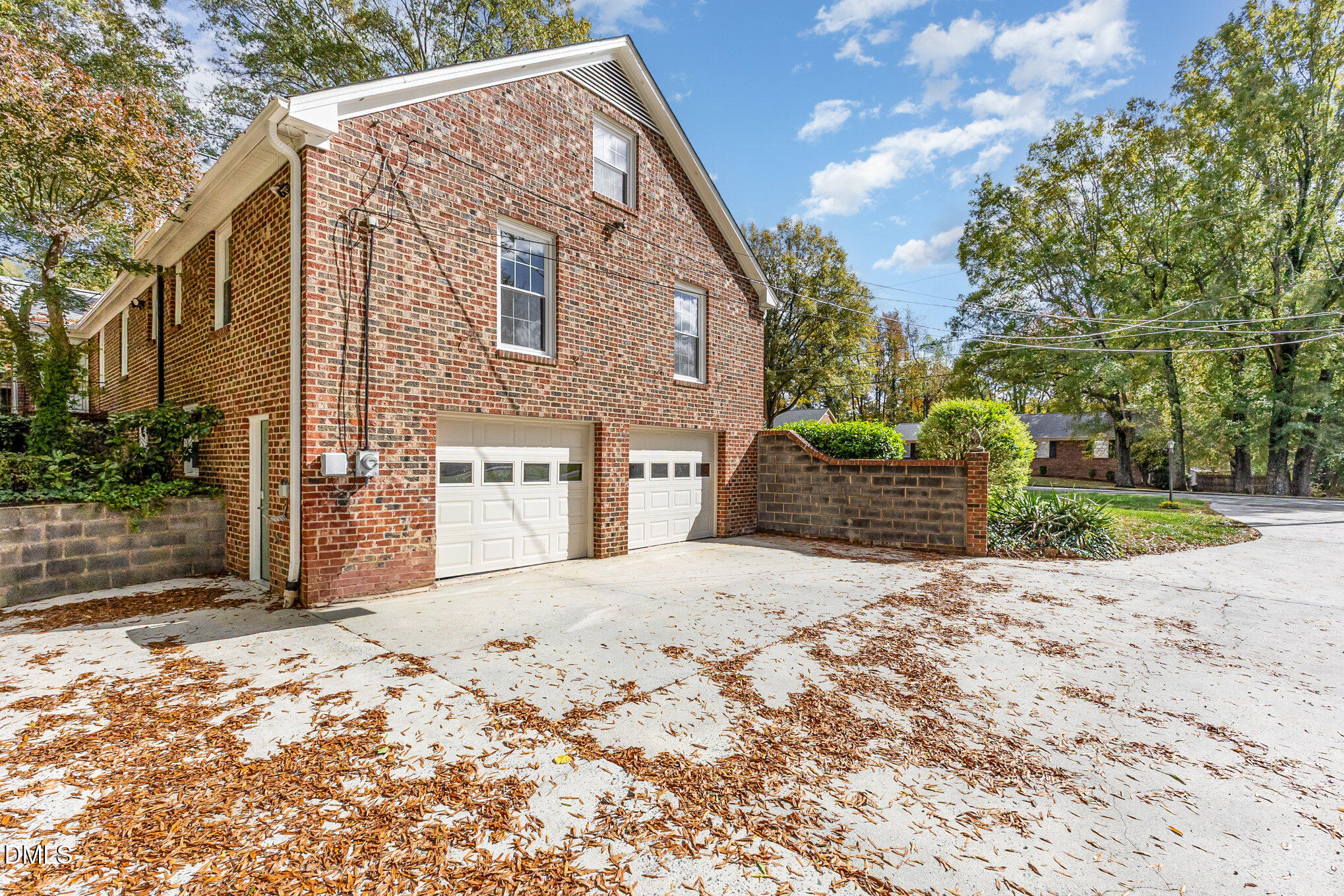 2055 Shirley Drive, Burlington