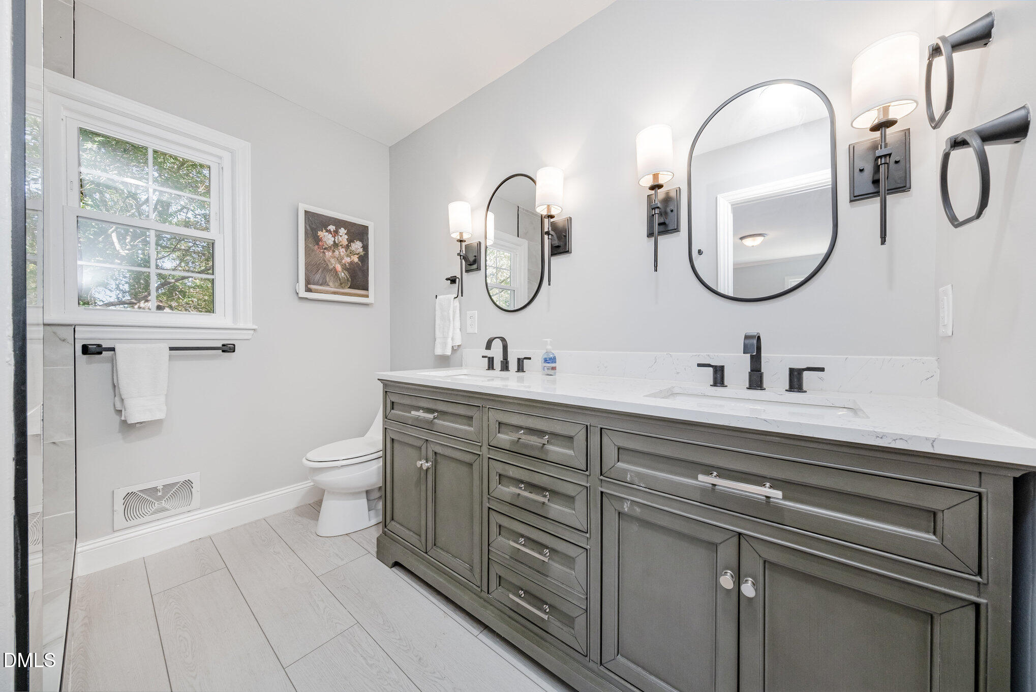 2055 Shirley Drive, Burlington