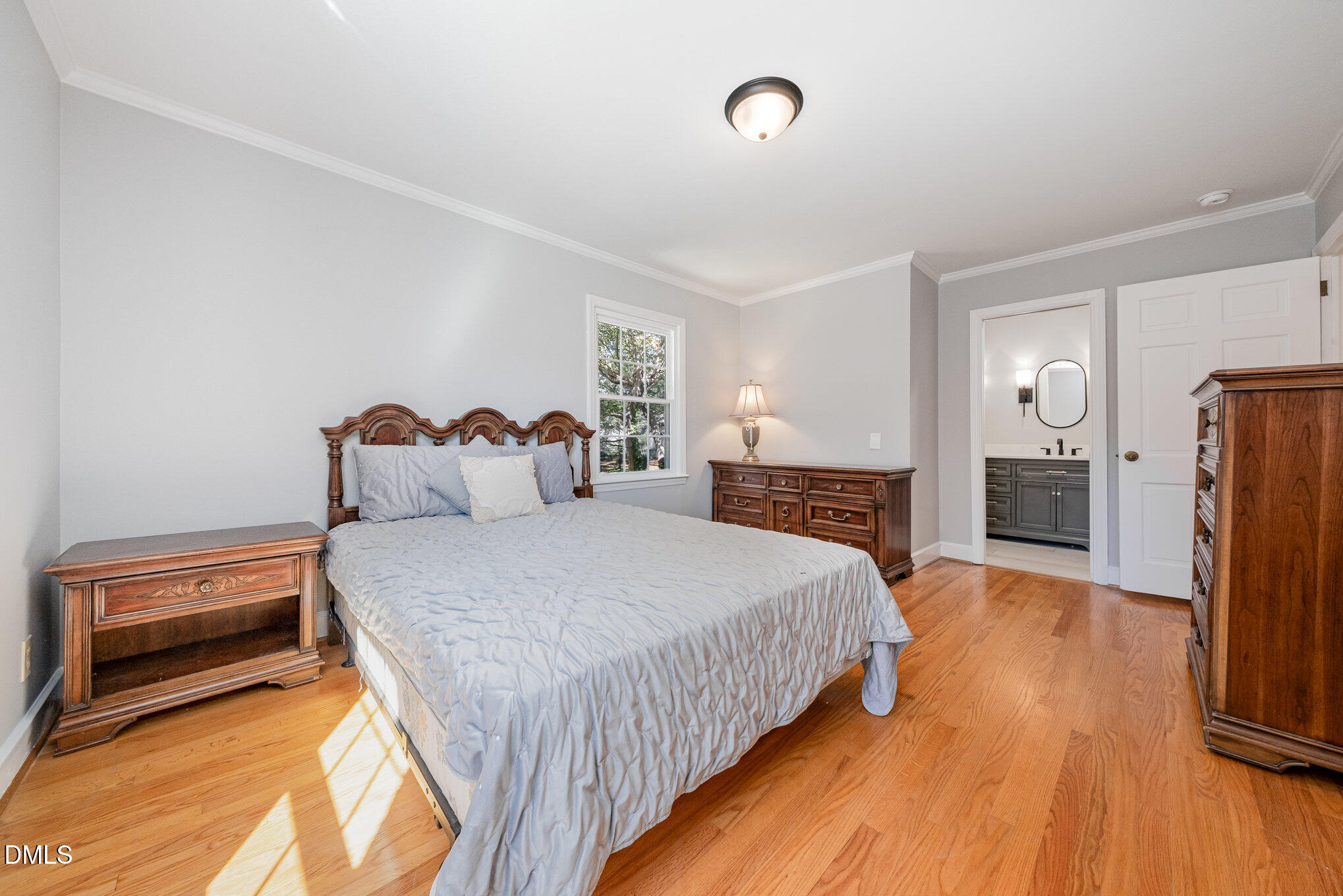 2055 Shirley Drive, Burlington